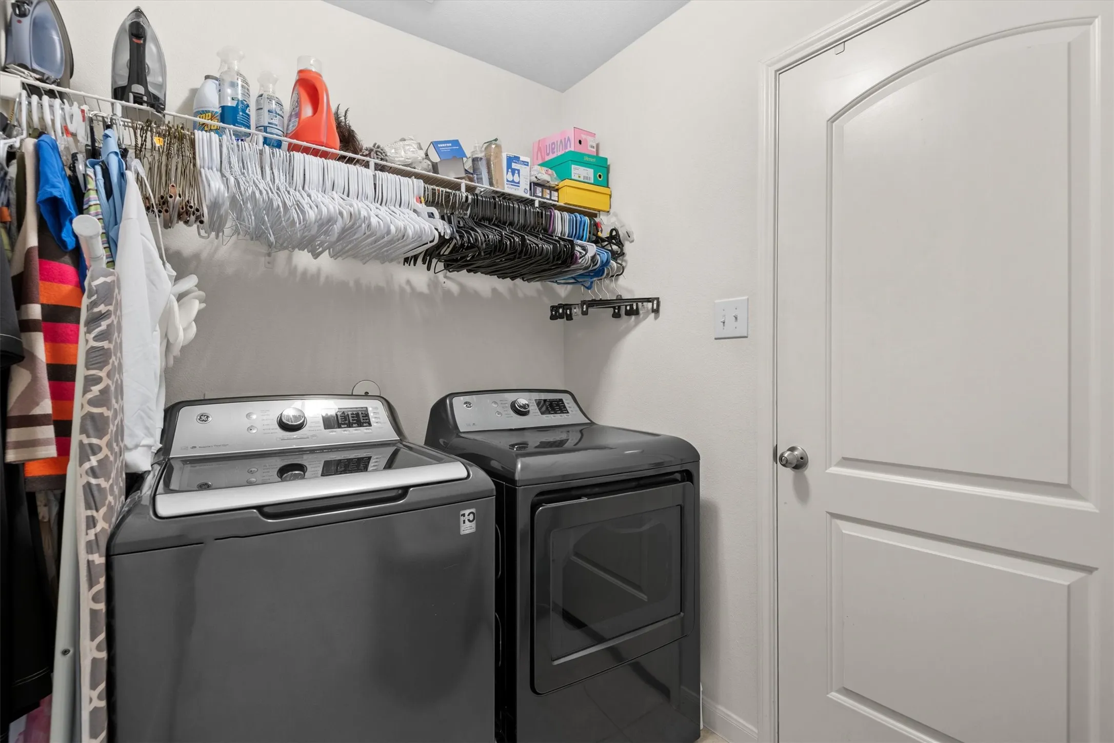 Single Family Residence For Sale in Tarrant County , 4129 Tower Lane, Crowley, Texas 76036, 3 Bedroom, 2 Bathroom, 2 Garage spaces, 1,520 Sqft, built in 2015, mls#21305617, Real Estate Agent in Crowley, Homes For Sale in Tarrant county, Homes For Sale in Crowley, Realtor in Crowley Texas, Real Estate Brokerage Independent Realty Texas, Luminita Cordes Realtor