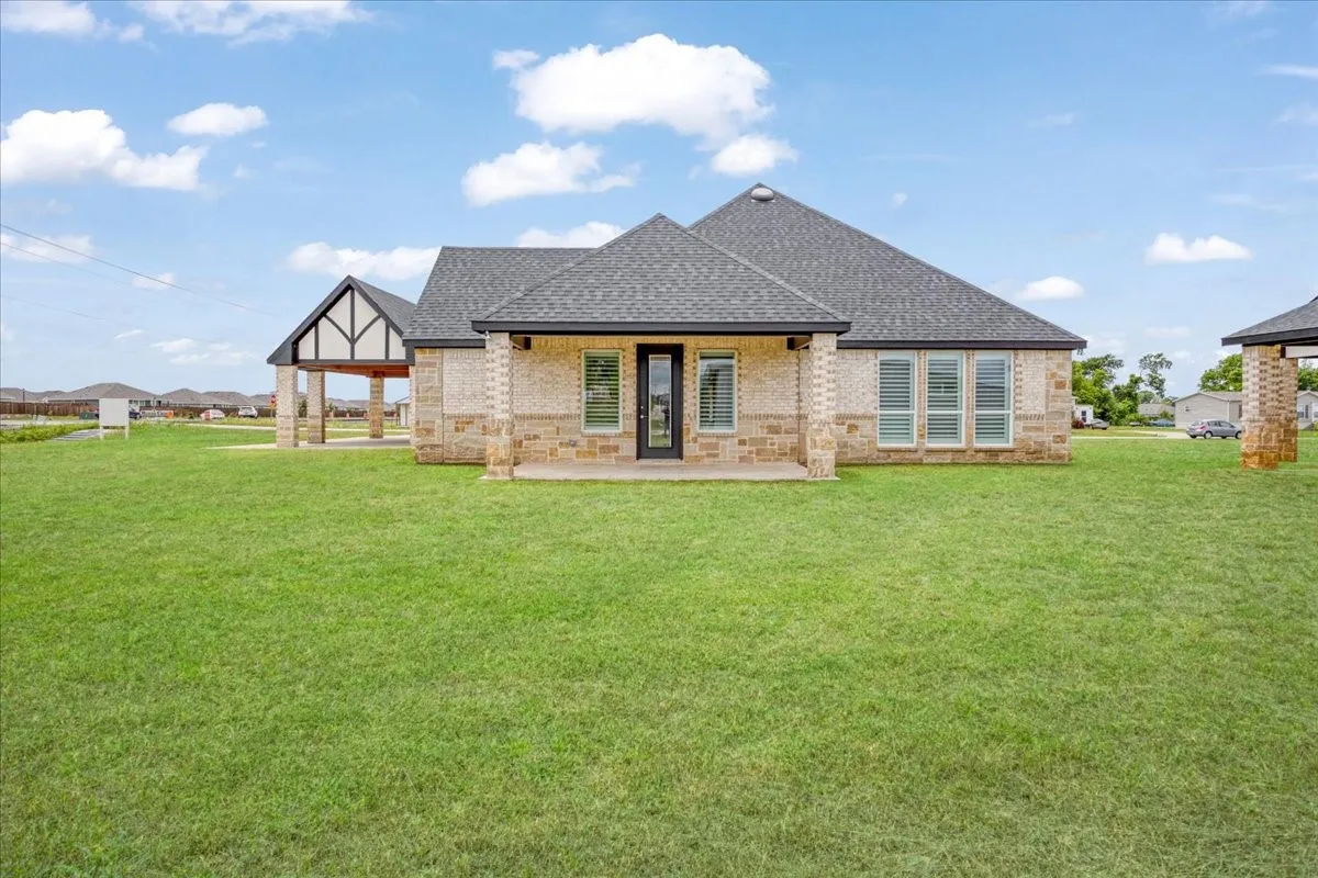 Single Family Residence For Sale in Collin County , 10505 Clark Court, Princeton, Texas 75407, 4 Bedroom, 3 Bathroom, 3 Garage spaces, 2,816 Sqft, built in 2021, mls#21303422, Real Estate Agent in Princeton, Homes For Sale in Collin county, Homes For Sale in Princeton, Realtor in Princeton Texas, Real Estate Brokerage Independent Realty Texas, Luminita Cordes Realtor