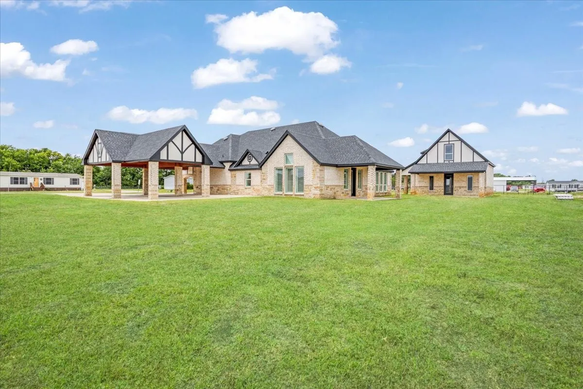 Single Family Residence For Sale in Collin County , 10505 Clark Court, Princeton, Texas 75407, 4 Bedroom, 3 Bathroom, 3 Garage spaces, 2,816 Sqft, built in 2021, mls#21303422, Real Estate Agent in Princeton, Homes For Sale in Collin county, Homes For Sale in Princeton, Realtor in Princeton Texas, Real Estate Brokerage Independent Realty Texas, Luminita Cordes Realtor