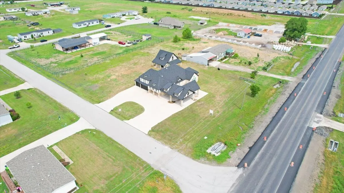 Single Family Residence For Sale in Collin County , 10505 Clark Court, Princeton, Texas 75407, 4 Bedroom, 3 Bathroom, 3 Garage spaces, 2,816 Sqft, built in 2021, mls#21303422, Real Estate Agent in Princeton, Homes For Sale in Collin county, Homes For Sale in Princeton, Realtor in Princeton Texas, Real Estate Brokerage Independent Realty Texas, Luminita Cordes Realtor