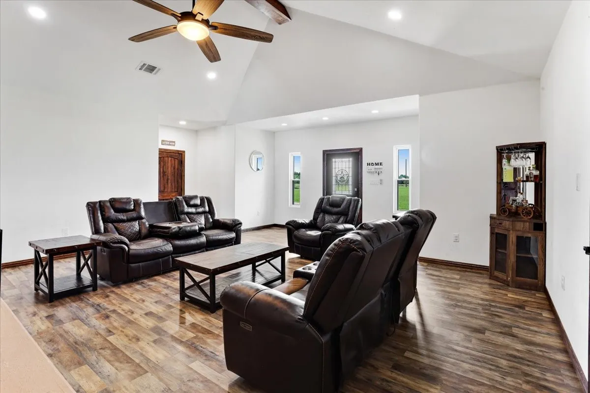 Single Family Residence For Sale in Fannin County , 4248 N Fm 273, Ivanhoe, Texas 75447, 3 Bedroom, 2 Bathroom, 2 Garage spaces, 1,968 Sqft, built in 2023, mls#21305584, Real Estate Agent in Ivanhoe, Homes For Sale in Fannin county, Homes For Sale in Ivanhoe, Realtor in Ivanhoe Texas, Real Estate Brokerage Independent Realty Texas, Luminita Cordes Realtor