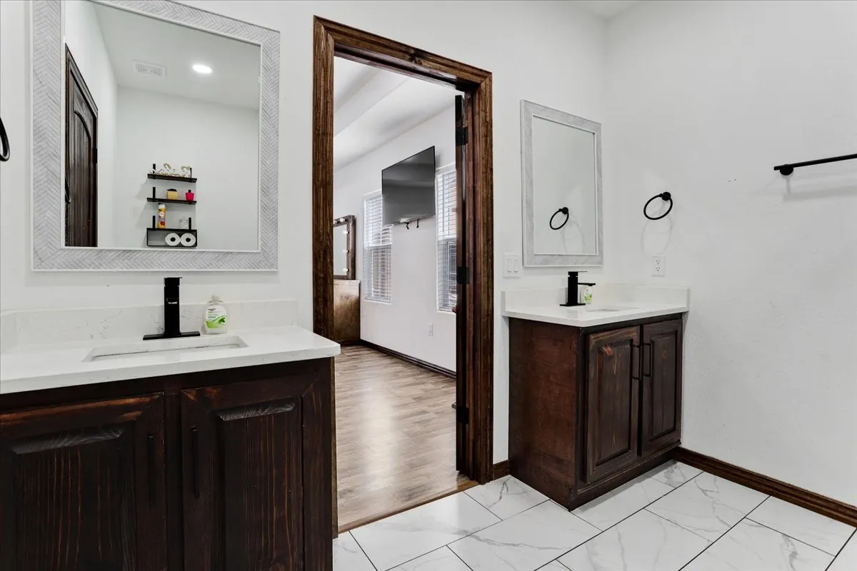 Single Family Residence For Sale in Fannin County , 4248 N Fm 273, Ivanhoe, Texas 75447, 3 Bedroom, 2 Bathroom, 2 Garage spaces, 1,968 Sqft, built in 2023, mls#21305584, Real Estate Agent in Ivanhoe, Homes For Sale in Fannin county, Homes For Sale in Ivanhoe, Realtor in Ivanhoe Texas, Real Estate Brokerage Independent Realty Texas, Luminita Cordes Realtor