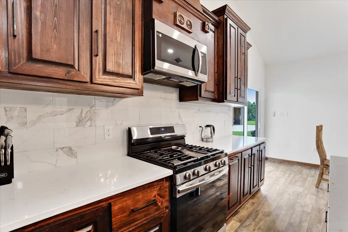 Single Family Residence For Sale in Fannin County , 4248 N Fm 273, Ivanhoe, Texas 75447, 3 Bedroom, 2 Bathroom, 2 Garage spaces, 1,968 Sqft, built in 2023, mls#21305584, Real Estate Agent in Ivanhoe, Homes For Sale in Fannin county, Homes For Sale in Ivanhoe, Realtor in Ivanhoe Texas, Real Estate Brokerage Independent Realty Texas, Luminita Cordes Realtor