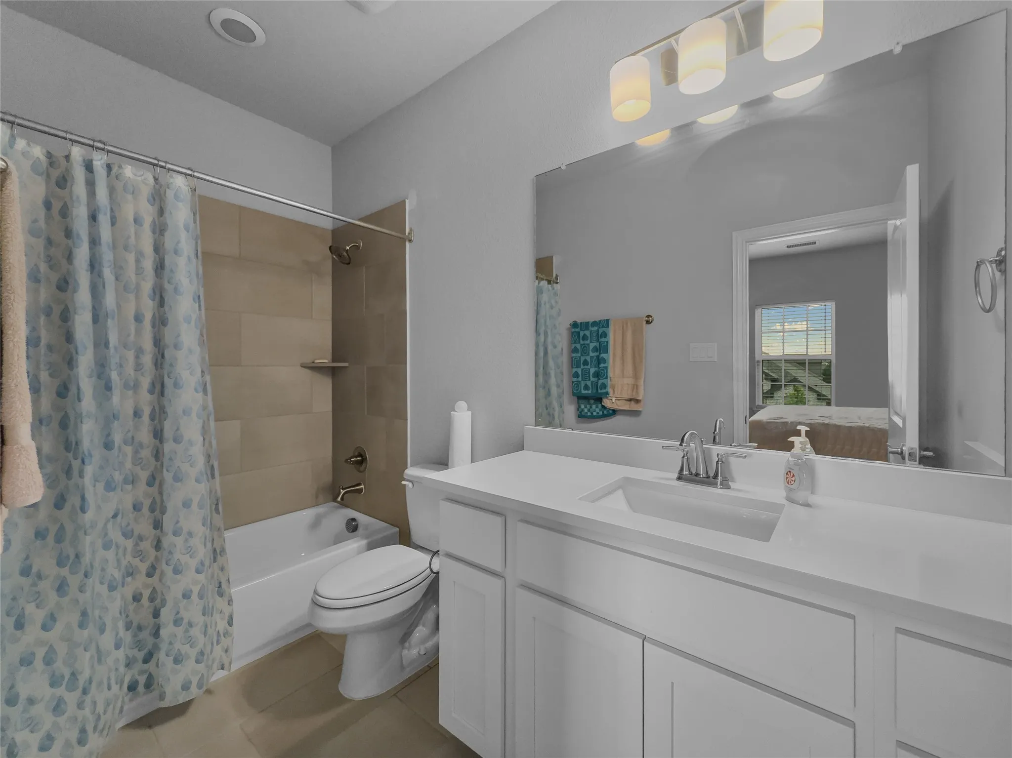 Single Family Residence For Sale in Kaufman County , 116 Chaco Drive, Forney, Texas 75126, 4 Bedroom, 4 Bathroom, 2 Garage spaces, 3,298 Sqft, built in 2022, mls#21305639, Real Estate Agent in Forney, Homes For Sale in Kaufman county, Homes For Sale in Forney, Realtor in Forney Texas, Real Estate Brokerage Independent Realty Texas, Luminita Cordes Realtor