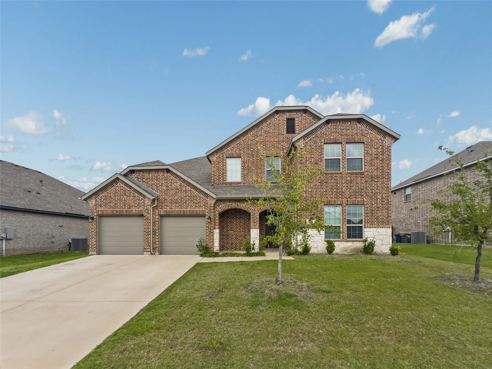 Single Family Residence For Sale in Kaufman County , 116 Chaco Drive, Forney, Texas 75126, 4 Bedroom, 4 Bathroom, 2 Garage spaces, 3,298 Sqft, built in 2022, mls#21305639, Real Estate Agent in Forney, Homes For Sale in Kaufman county, Homes For Sale in Forney, Realtor in Forney Texas, Real Estate Brokerage Independent Realty Texas, Luminita Cordes Realtor