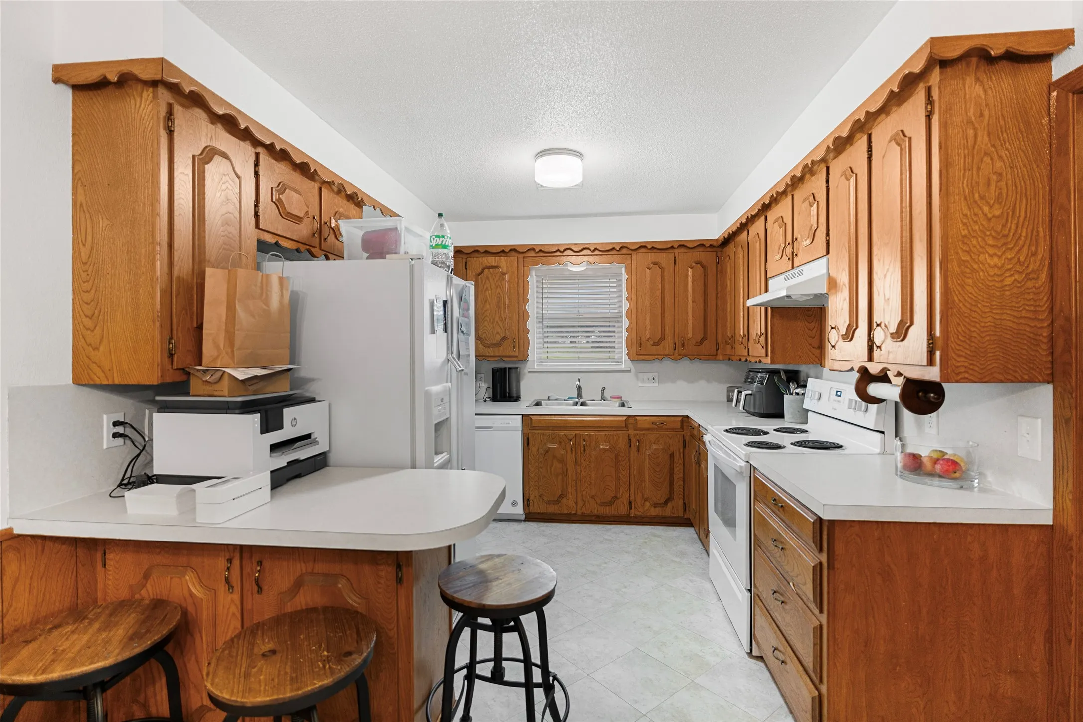 Single Family Residence For Sale in Cooke County , 603 E 5th Street, Muenster, Texas 76252, 3 Bedroom, 2 Bathroom, 1 Garage spaces, 1,345 Sqft, built in 1972, mls#21305609, Real Estate Agent in Muenster, Homes For Sale in Cooke county, Homes For Sale in Muenster, Realtor in Muenster Texas, Real Estate Brokerage Independent Realty Texas, Luminita Cordes Realtor