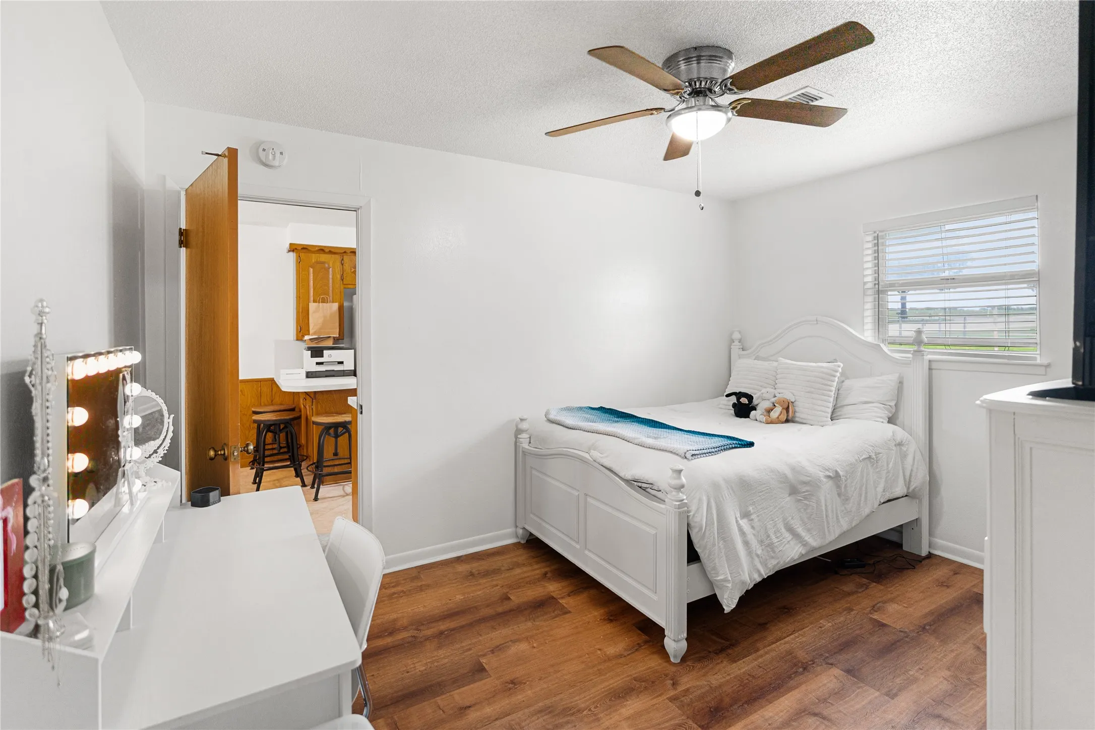 Single Family Residence For Sale in Cooke County , 603 E 5th Street, Muenster, Texas 76252, 3 Bedroom, 2 Bathroom, 1 Garage spaces, 1,345 Sqft, built in 1972, mls#21305609, Real Estate Agent in Muenster, Homes For Sale in Cooke county, Homes For Sale in Muenster, Realtor in Muenster Texas, Real Estate Brokerage Independent Realty Texas, Luminita Cordes Realtor