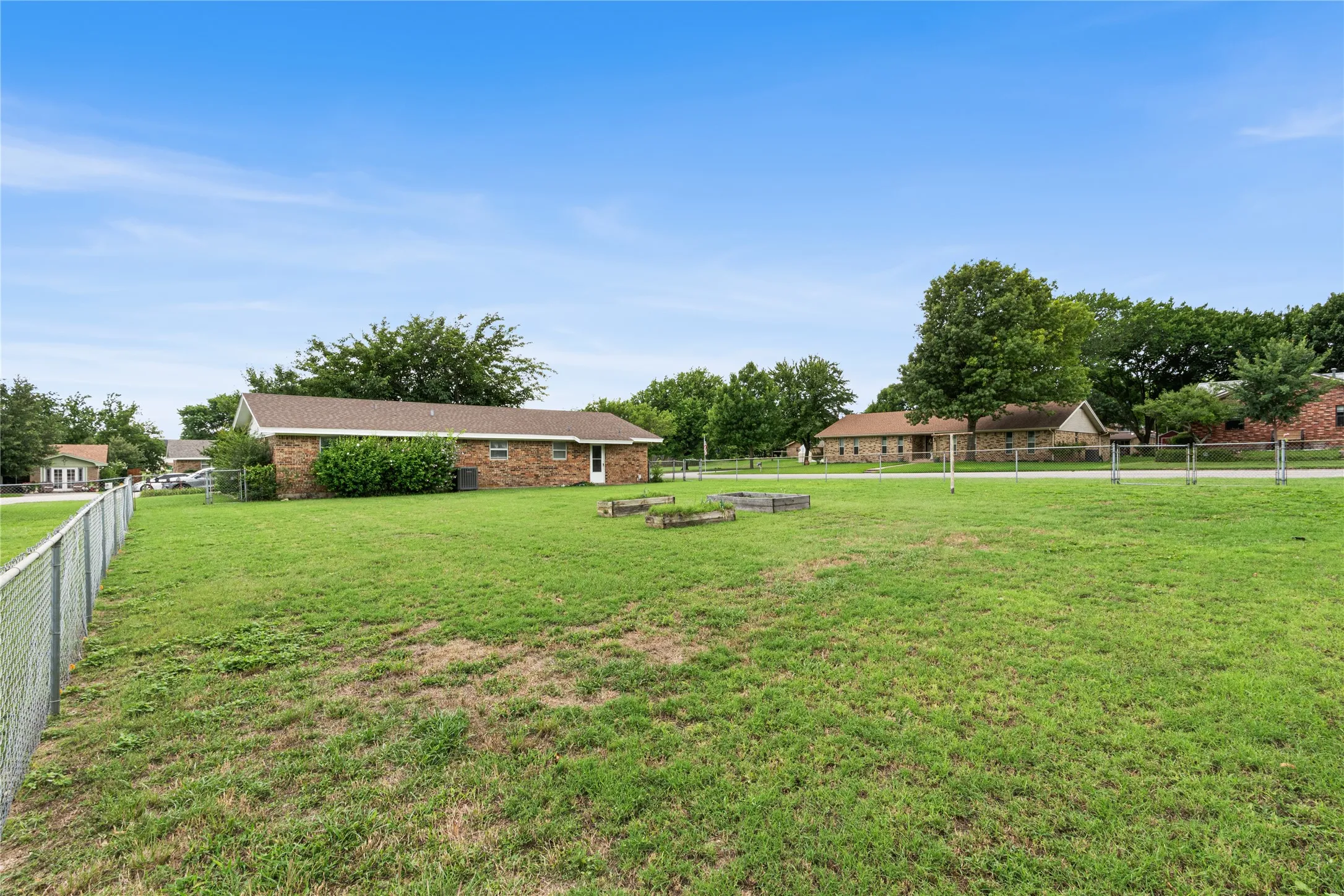 Single Family Residence For Sale in Cooke County , 603 E 5th Street, Muenster, Texas 76252, 3 Bedroom, 2 Bathroom, 1 Garage spaces, 1,345 Sqft, built in 1972, mls#21305609, Real Estate Agent in Muenster, Homes For Sale in Cooke county, Homes For Sale in Muenster, Realtor in Muenster Texas, Real Estate Brokerage Independent Realty Texas, Luminita Cordes Realtor