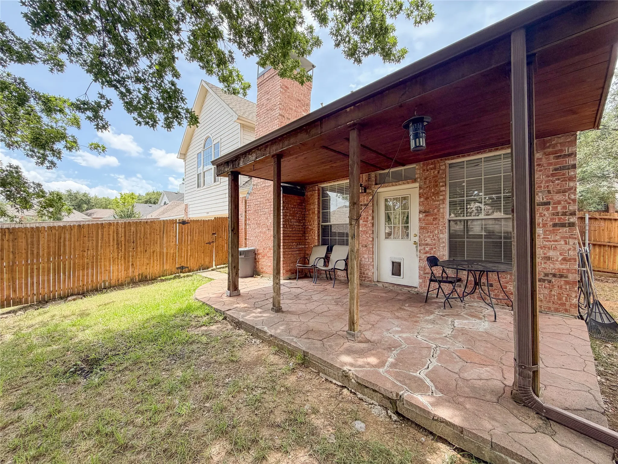 Single Family Residence For Sale in Dallas County , 6214 Hidden Springs Lane, Garland, Texas 75044, 4 Bedroom, 4 Bathroom, 2 Garage spaces, 3,669 Sqft, built in 1994, mls#21305643, Real Estate Agent in Garland, Homes For Sale in Dallas county, Homes For Sale in Garland, Realtor in Garland Texas, Real Estate Brokerage Independent Realty Texas, Luminita Cordes Realtor