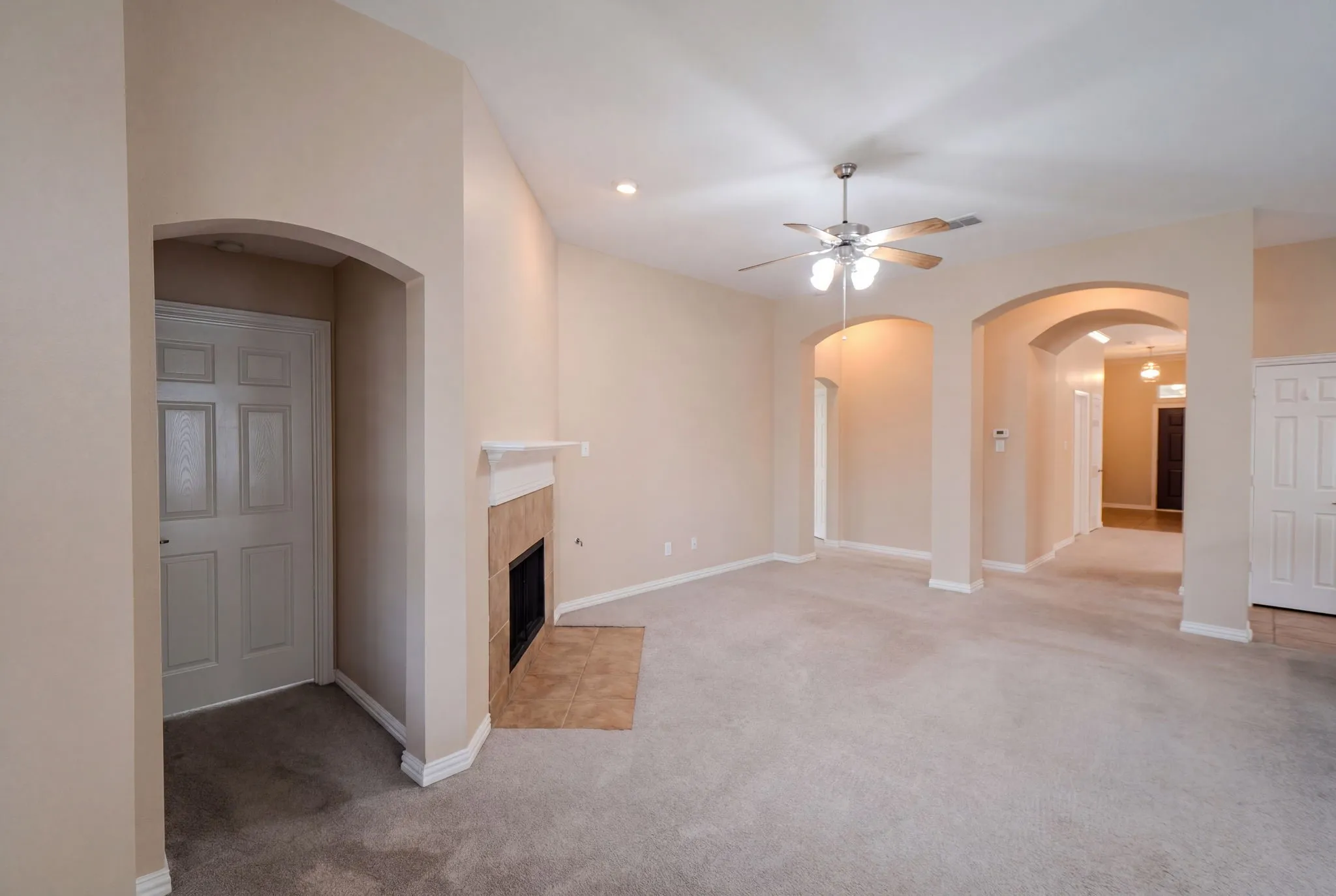 Single Family Residence For Sale in Collin County , 305 Highland Ridge Drive, Wylie, Texas 75098, 4 Bedroom, 2 Bathroom, 2 Garage spaces, 2,110 Sqft, built in 2008, mls#21305624, Real Estate Agent in Wylie, Homes For Sale in Collin county, Homes For Sale in Wylie, Realtor in Wylie Texas, Real Estate Brokerage Independent Realty Texas, Luminita Cordes Realtor