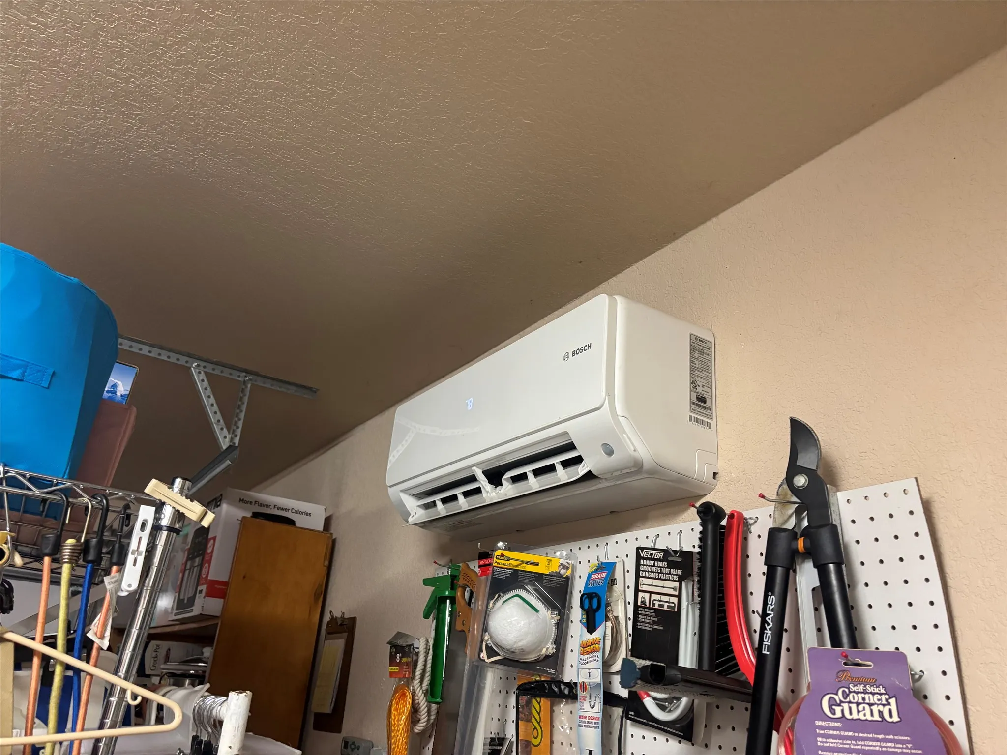Single Family Residence For Sale in Hood County , 310 Donna Circle, Granbury, Texas 76049, 3 Bedroom, 2 Bathroom, 2 Garage spaces, 1,774 Sqft, built in 2016, mls#21302953, Real Estate Agent in Granbury, Homes For Sale in Hood county, Homes For Sale in Granbury, Realtor in Granbury Texas, Real Estate Brokerage Independent Realty Texas, Luminita Cordes Realtor