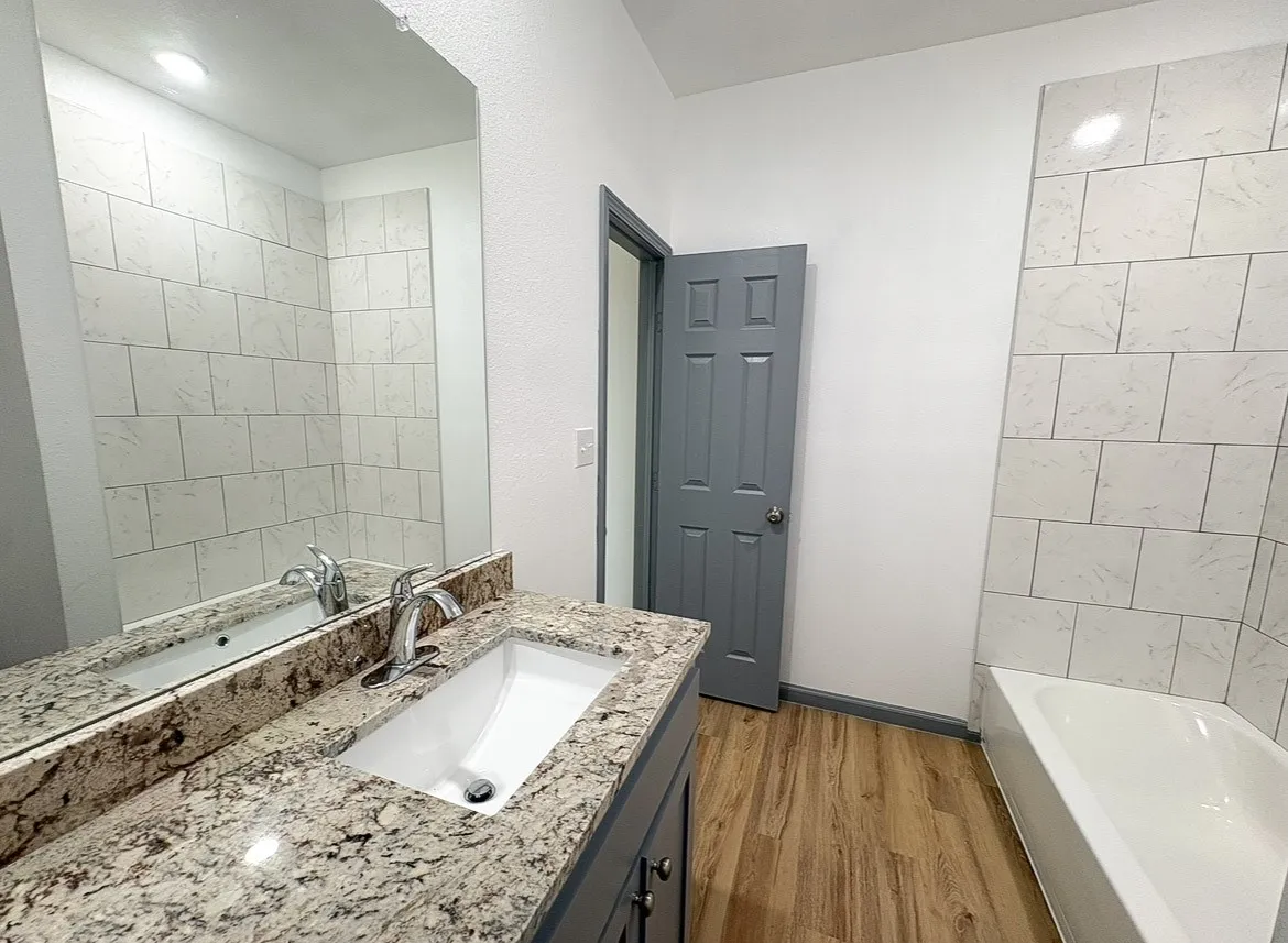 Single Family Residence For Sale in Van Zandt County , 1009 Springview Lane, Mabank, Texas 75147, 3 Bedroom, 2 Bathroom, 2 Garage spaces, 1,721 Sqft, built in 2026, mls#21305660, Real Estate Agent in Mabank, Homes For Sale in Van Zandt county, Homes For Sale in Mabank, Realtor in Mabank Texas, Real Estate Brokerage Independent Realty Texas, Luminita Cordes Realtor