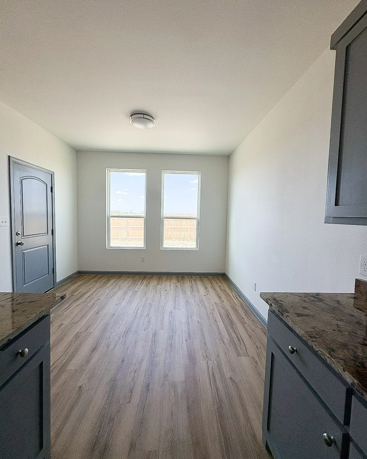 Single Family Residence For Sale in Van Zandt County , 1009 Springview Lane, Mabank, Texas 75147, 3 Bedroom, 2 Bathroom, 2 Garage spaces, 1,721 Sqft, built in 2026, mls#21305660, Real Estate Agent in Mabank, Homes For Sale in Van Zandt county, Homes For Sale in Mabank, Realtor in Mabank Texas, Real Estate Brokerage Independent Realty Texas, Luminita Cordes Realtor