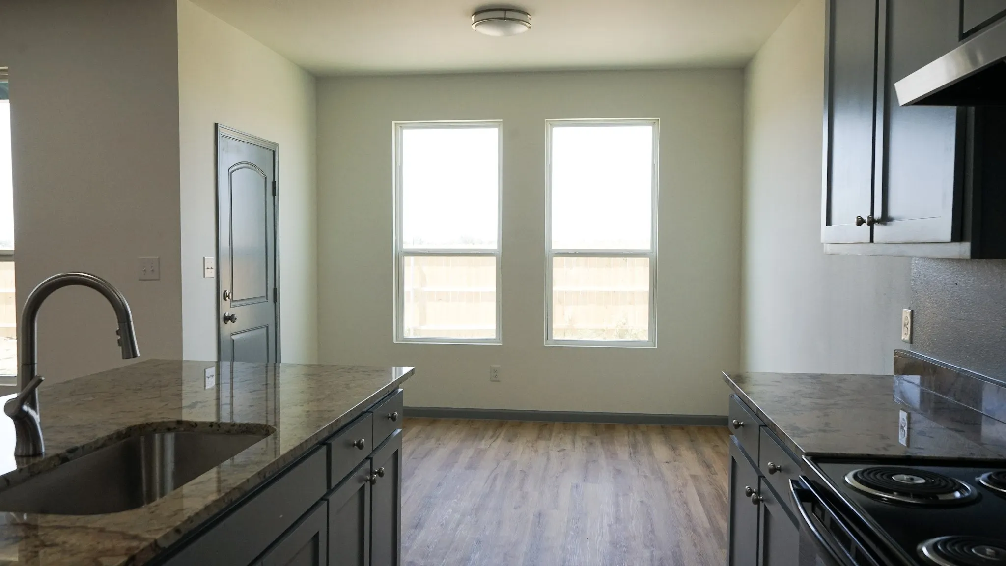 Single Family Residence For Sale in Van Zandt County , 1009 Springview Lane, Mabank, Texas 75147, 3 Bedroom, 2 Bathroom, 2 Garage spaces, 1,721 Sqft, built in 2026, mls#21305660, Real Estate Agent in Mabank, Homes For Sale in Van Zandt county, Homes For Sale in Mabank, Realtor in Mabank Texas, Real Estate Brokerage Independent Realty Texas, Luminita Cordes Realtor