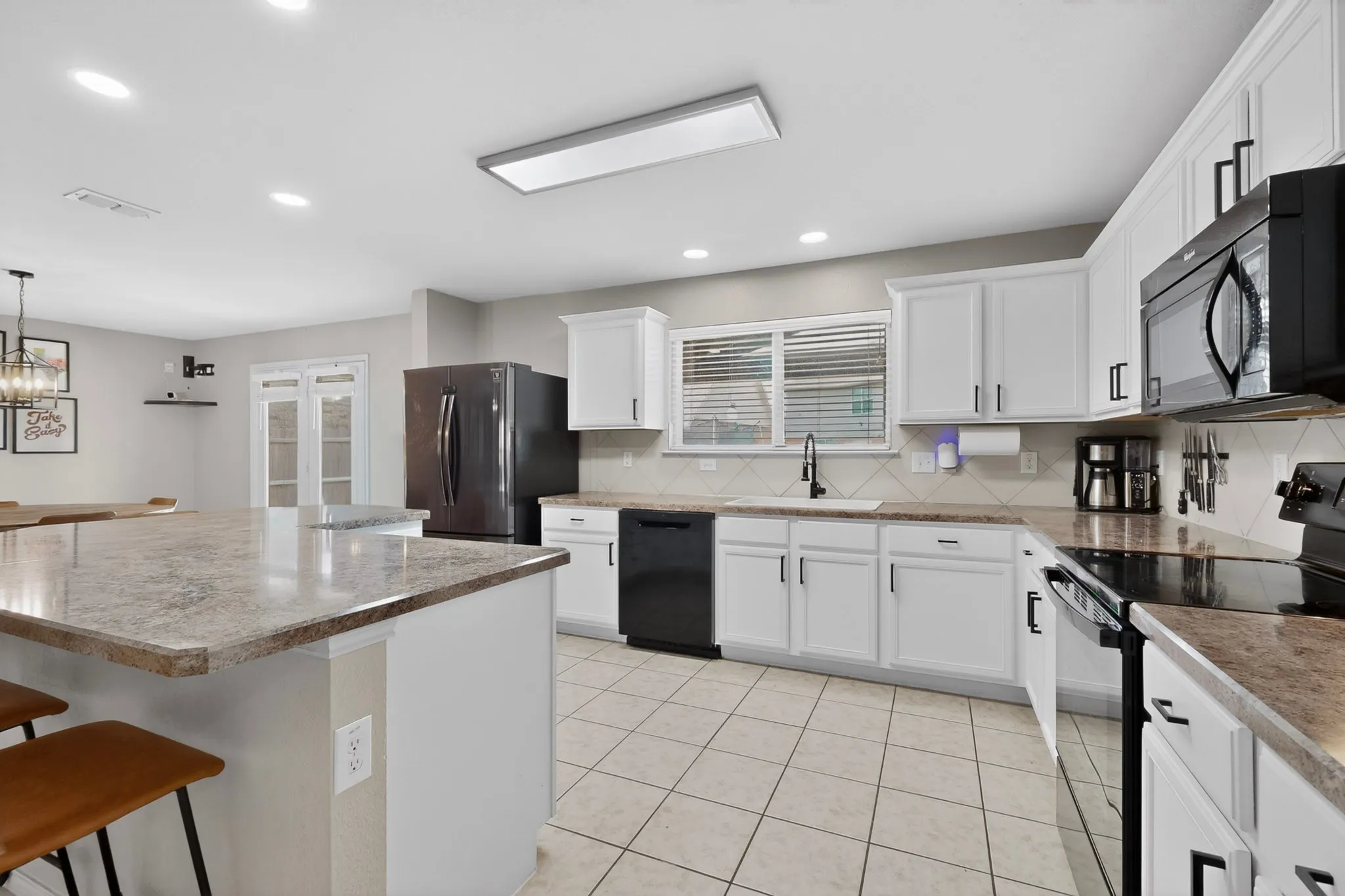 Single Family Residence For Sale in Tarrant County , 1524 Quails Nest Drive, Fort Worth, Texas 76177, 4 Bedroom, 3 Bathroom, 2 Garage spaces, 2,240 Sqft, built in 2013, mls#21302999, Real Estate Agent in Fort Worth, Homes For Sale in Tarrant county, Homes For Sale in Fort Worth, Realtor in Fort Worth Texas, Real Estate Brokerage Independent Realty Texas, Luminita Cordes Realtor