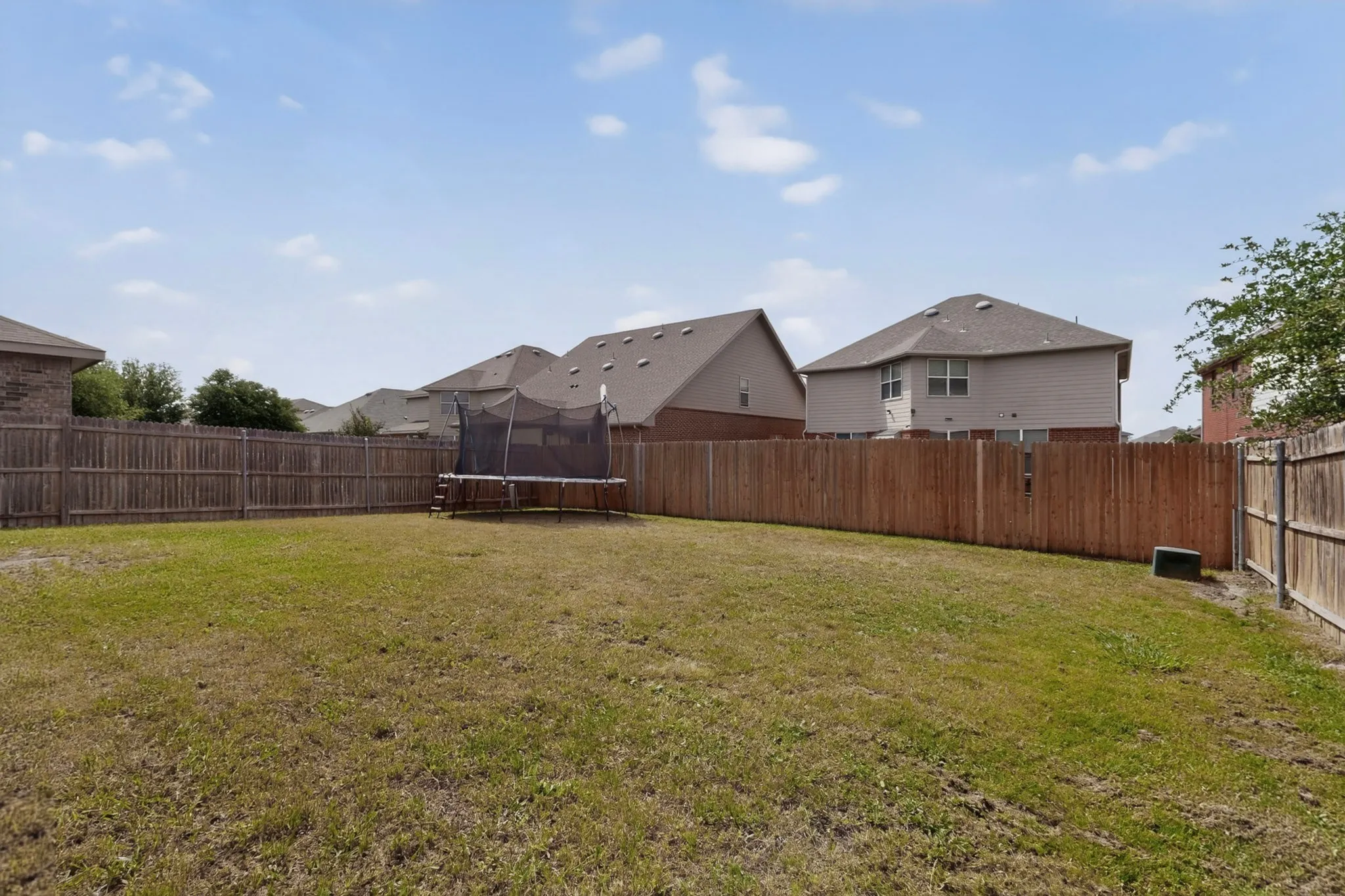 Single Family Residence For Sale in Tarrant County , 1524 Quails Nest Drive, Fort Worth, Texas 76177, 4 Bedroom, 3 Bathroom, 2 Garage spaces, 2,240 Sqft, built in 2013, mls#21302999, Real Estate Agent in Fort Worth, Homes For Sale in Tarrant county, Homes For Sale in Fort Worth, Realtor in Fort Worth Texas, Real Estate Brokerage Independent Realty Texas, Luminita Cordes Realtor
