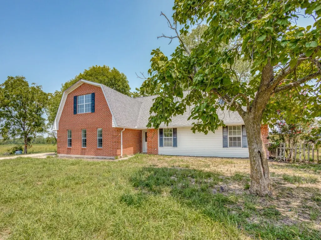 Single Family Residence For Rent in Delta County , A Fm 904 S Es, Pecan Gap, Texas 75469, 4 Bedrooms, 3 Bathrooms, 2 Garage spaces, 3,000 Sqft, built in 1991, Price $2,800, mls#21295773, Real Estate Agent in Pecan Gap, Homes For Rent in Delta county, Homes For Rent in Pecan Gap, Realtor in Pecan Gap Texas, Real Estate Brokerage Independent Realty Texas, Luminita Cordes Realtor