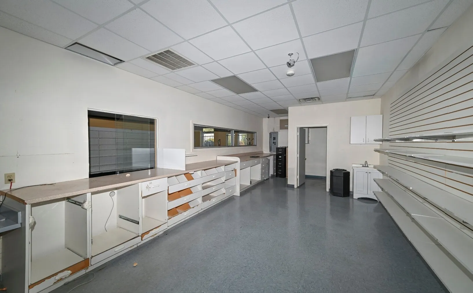 Office For Rent in Dallas County , 820 N Zang Boulevard 120, Dallas, Texas 75208, 0, 0, Garage spaces, 0 Sqft, built in 2003, mls#21299993, Real Estate Agent in Dallas, Homes For Rent in Dallas county, Homes For Rent in Dallas, Realtor in Dallas Texas, Real Estate Brokerage Independent Realty Texas, Luminita Cordes Realtor
