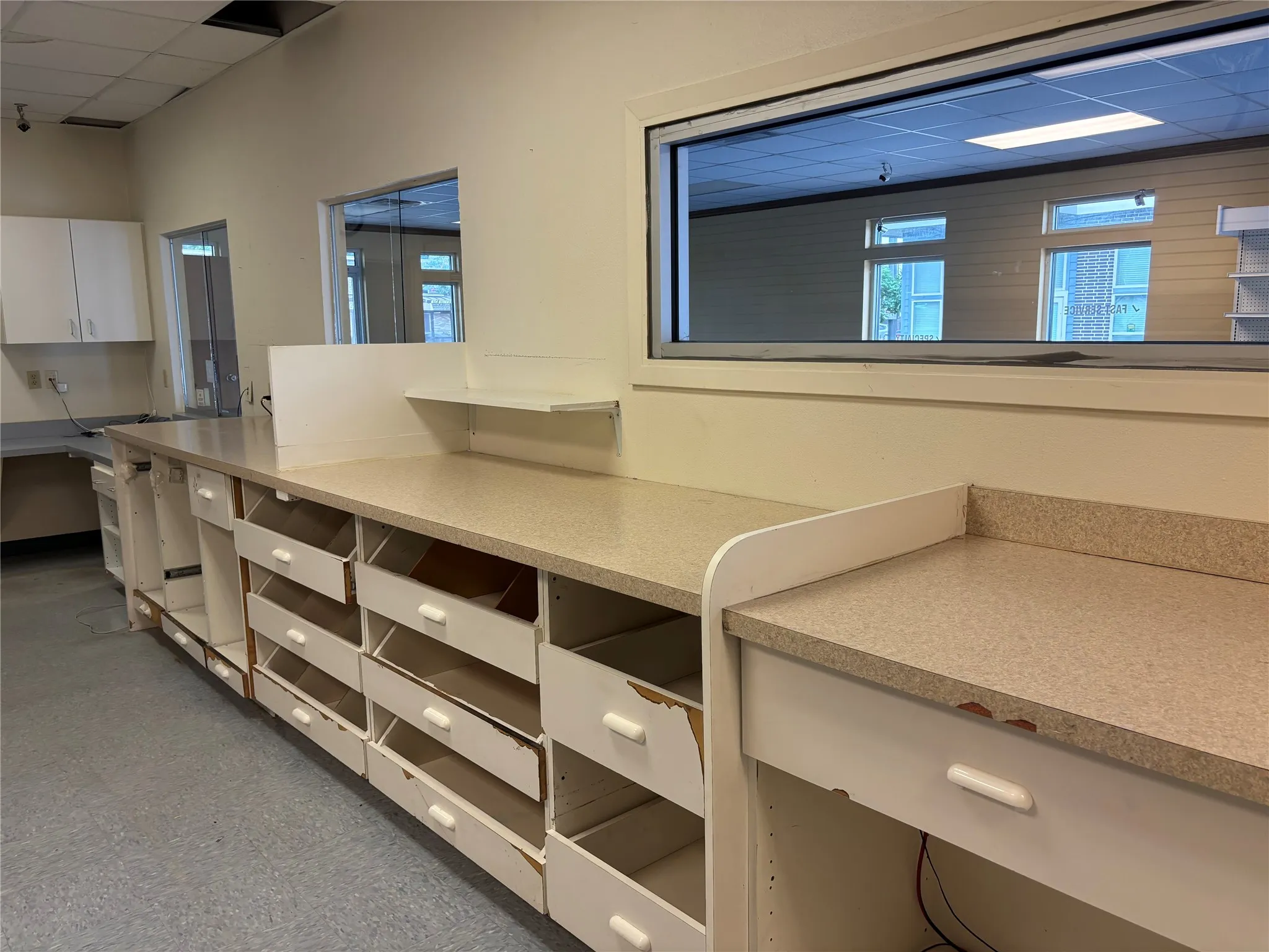 Office For Rent in Dallas County , 820 N Zang Boulevard 120, Dallas, Texas 75208, 0, 0, Garage spaces, 0 Sqft, built in 2003, mls#21299993, Real Estate Agent in Dallas, Homes For Rent in Dallas county, Homes For Rent in Dallas, Realtor in Dallas Texas, Real Estate Brokerage Independent Realty Texas, Luminita Cordes Realtor