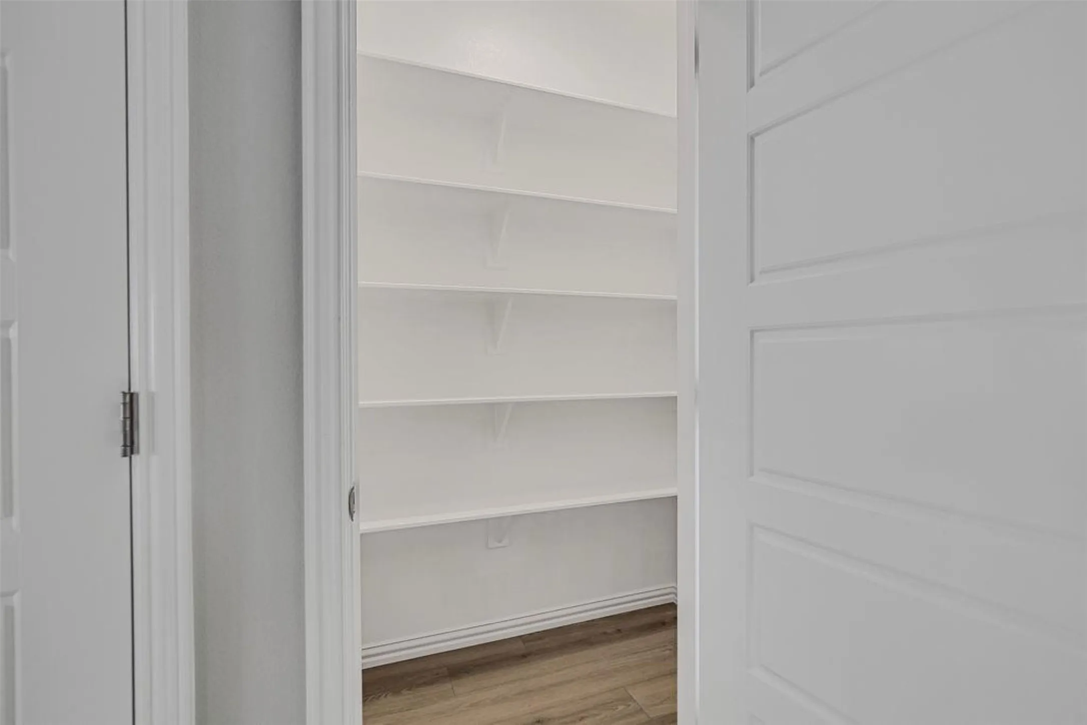 Duplex For Rent in Tarrant County , 1136 E Broadway Avenue 1138, Fort Worth, Texas 76104, 3 Bedroom, 3 Bathroom, Garage spaces, 1,478 Sqft, built in 2026, mls#21304285, Real Estate Agent in Fort Worth, Homes For Rent in Tarrant county, Homes For Rent in Fort Worth, Realtor in Fort Worth Texas, Real Estate Brokerage Independent Realty Texas, Luminita Cordes Realtor