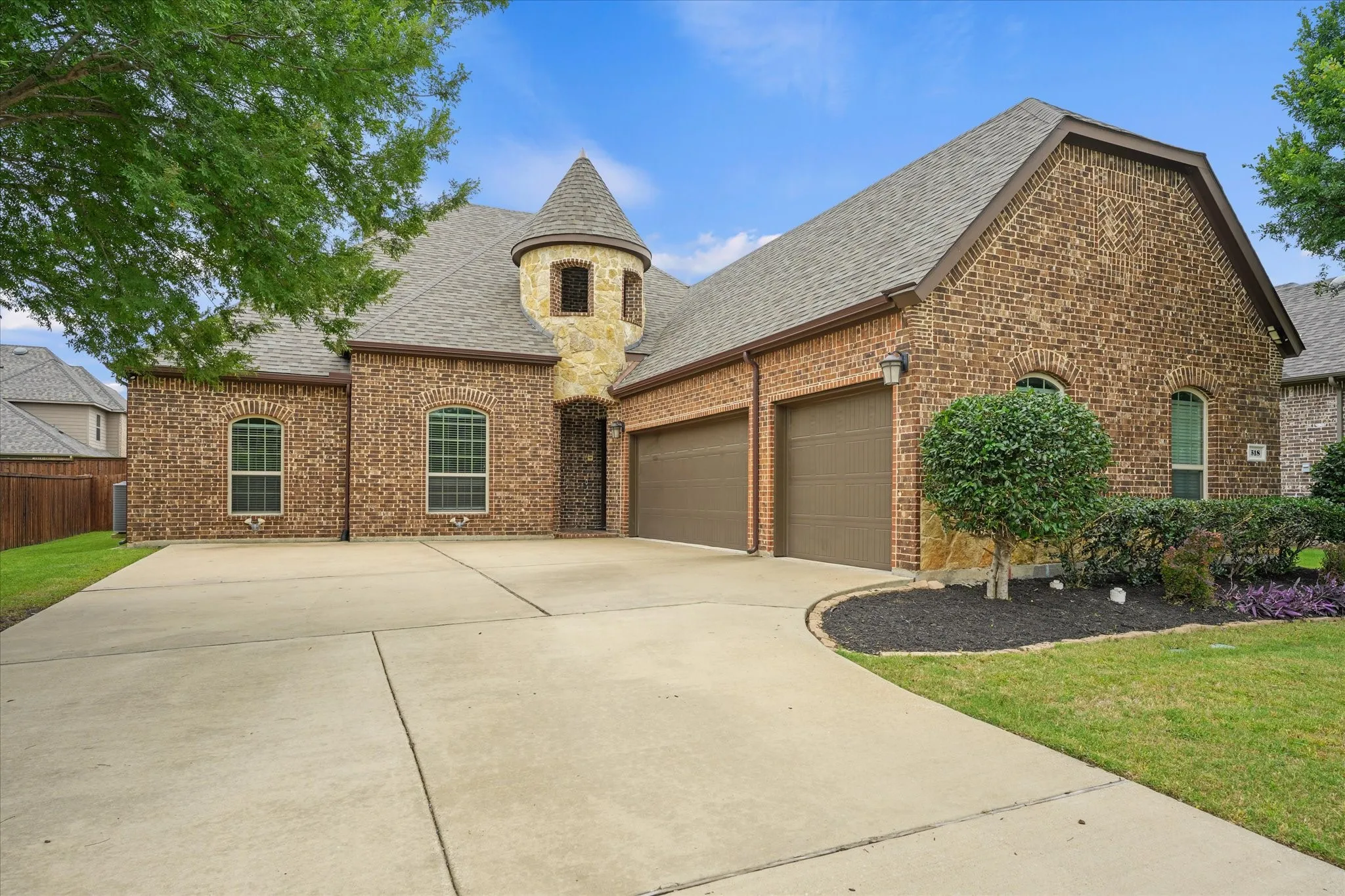 Single Family Residence For Sale in Collin County , 518 Sun Meadow Drive, Wylie, Texas 75098, 4 Bedroom, 3 Bathroom, 3 Garage spaces, 3,144 Sqft, built in 2015, mls#21304250, Real Estate Agent in Wylie, Homes For Sale in Collin county, Homes For Sale in Wylie, Realtor in Wylie Texas, Real Estate Brokerage Independent Realty Texas, Luminita Cordes Realtor