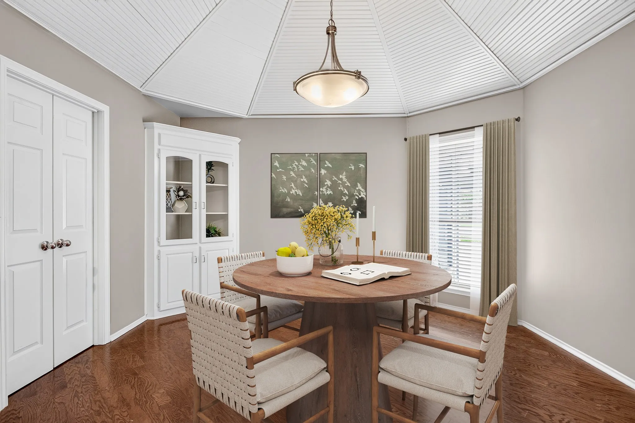 The furniture and decor in this photo has been virtually staged, not altering the room.