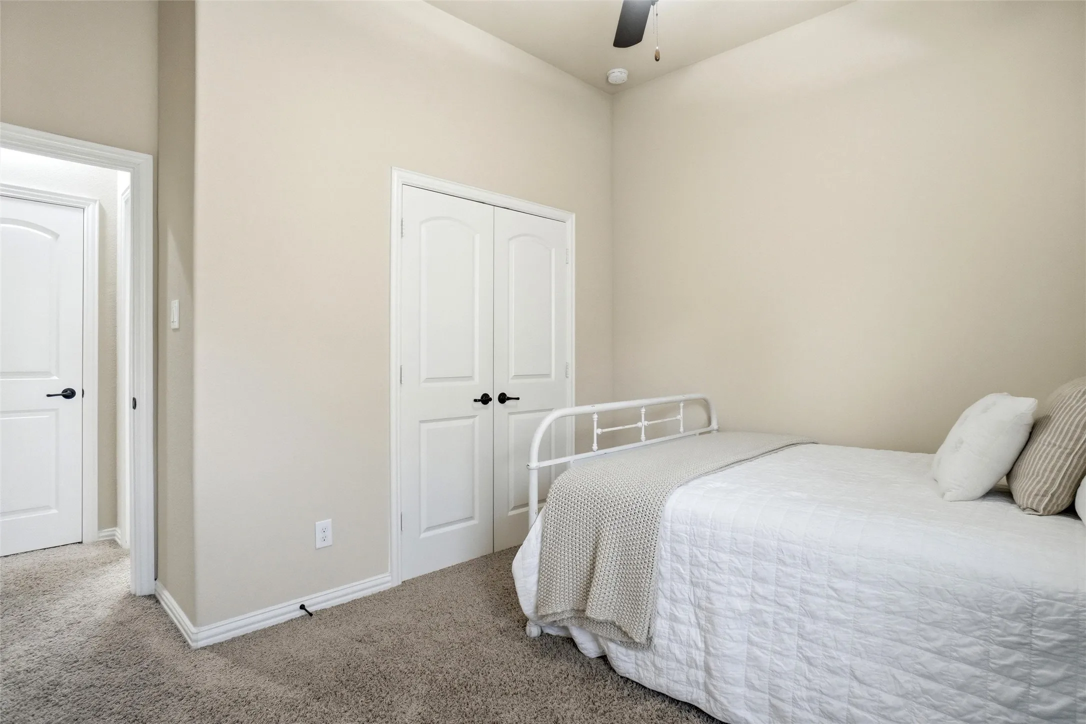 Single Family Residence For Sale in Denton County , 2832 Earl Drive, Trophy Club, Texas 76262, 4 Bedroom, 4 Bathroom, 2 Garage spaces, 2,900 Sqft, built in 2012, mls#21298496, Real Estate Agent in Trophy Club, Homes For Sale in Denton county, Homes For Sale in Trophy Club, Realtor in Trophy Club Texas, Real Estate Brokerage Independent Realty Texas, Luminita Cordes Realtor