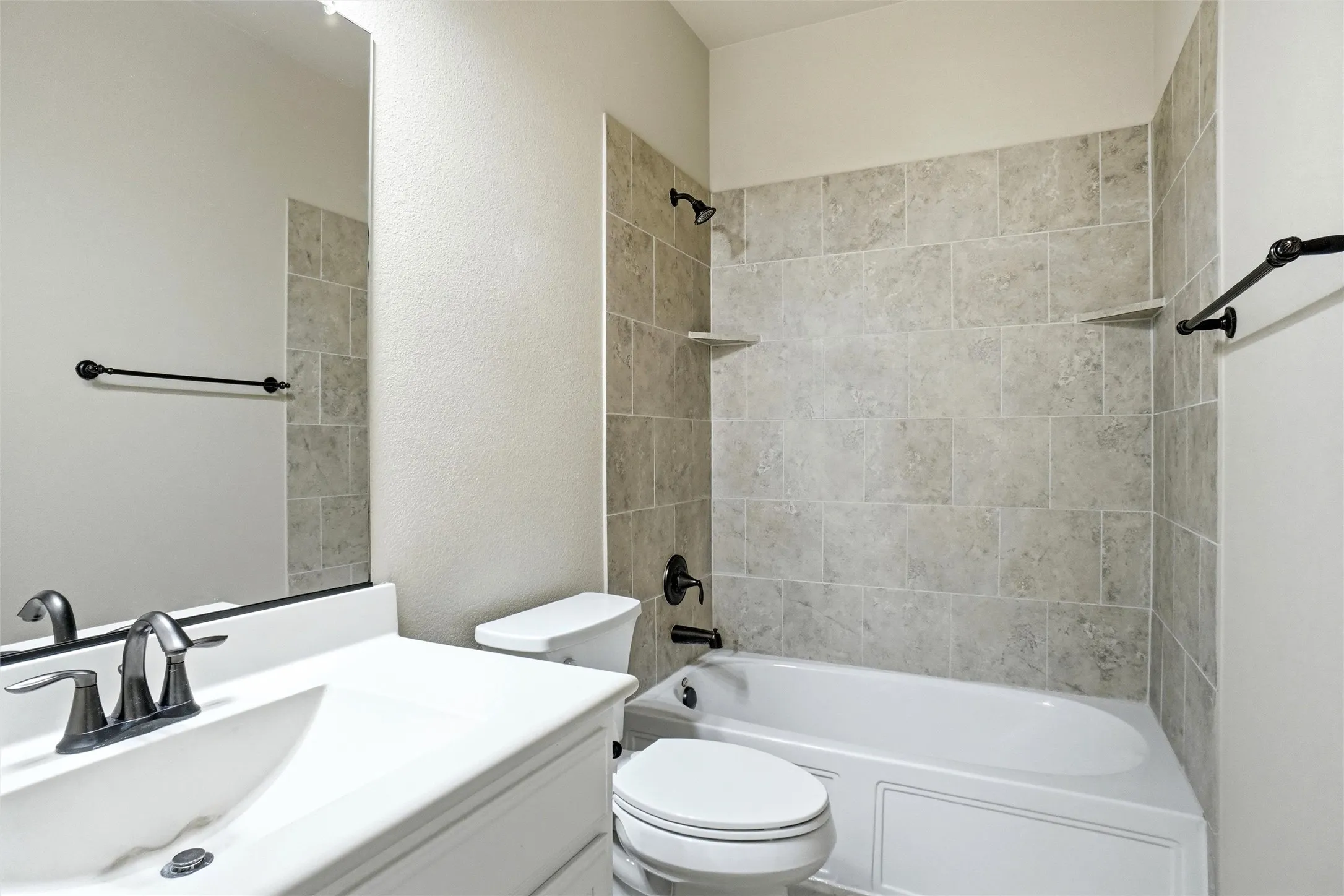 Single Family Residence For Sale in Denton County , 2832 Earl Drive, Trophy Club, Texas 76262, 4 Bedroom, 4 Bathroom, 2 Garage spaces, 2,900 Sqft, built in 2012, mls#21298496, Real Estate Agent in Trophy Club, Homes For Sale in Denton county, Homes For Sale in Trophy Club, Realtor in Trophy Club Texas, Real Estate Brokerage Independent Realty Texas, Luminita Cordes Realtor
