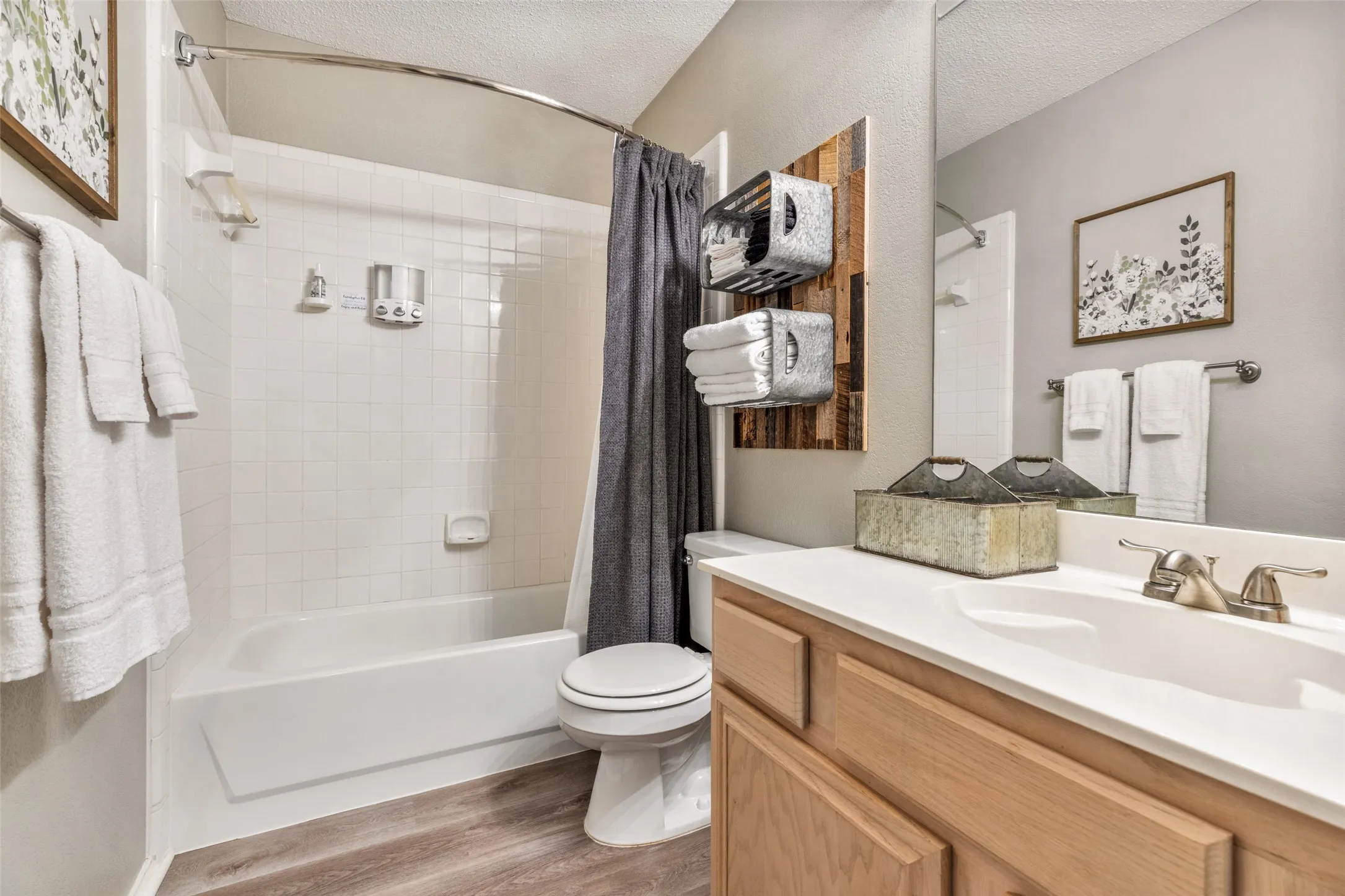 Single Family Residence For Sale in Collin County , 604 Grimsworth Court, Allen, Texas 75002, 4 Bedroom, 3 Bathroom, 2 Garage spaces, 2,800 Sqft, built in 1993, mls#21305688, Real Estate Agent in Allen, Homes For Sale in Collin county, Homes For Sale in Allen, Realtor in Allen Texas, Real Estate Brokerage Independent Realty Texas, Luminita Cordes Realtor
