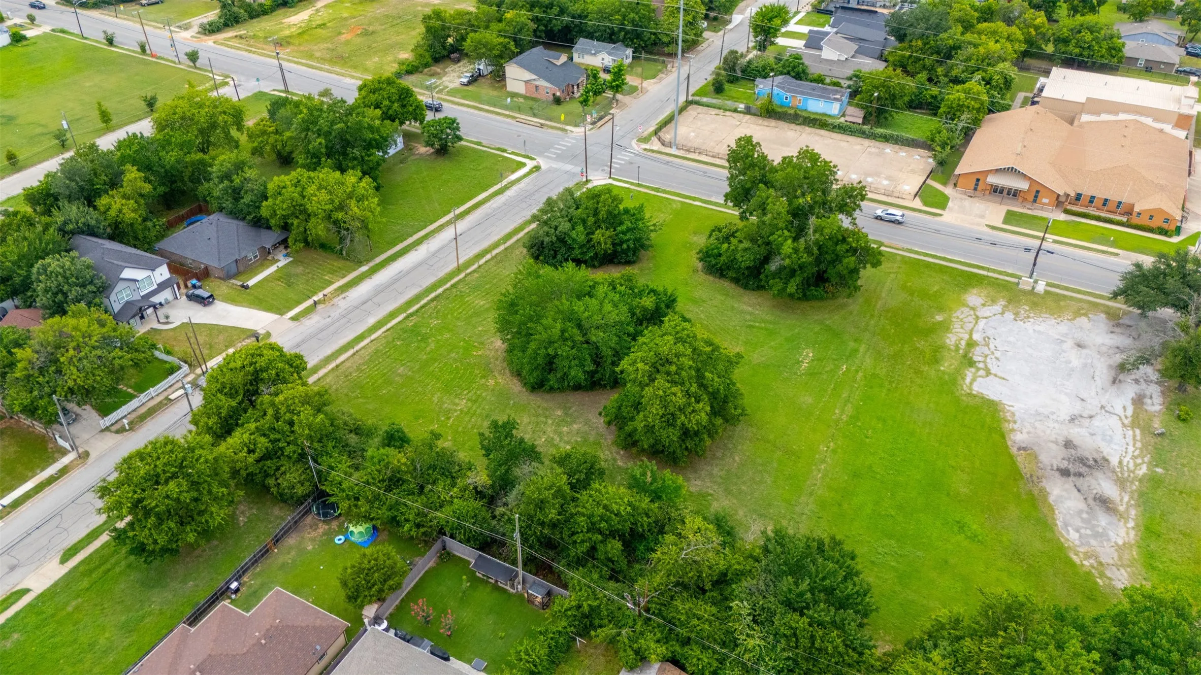 Unimproved Land For Sale in Tarrant County , 5200 Ramey Avenue, Fort Worth, Texas 76105, 0, 0, Garage spaces, 0 Sqft, built in 0, mls#21305699, Real Estate Agent in Fort Worth, Homes For Sale in Tarrant county, Homes For Sale in Fort Worth, Realtor in Fort Worth Texas, Real Estate Brokerage Independent Realty Texas, Luminita Cordes Realtor