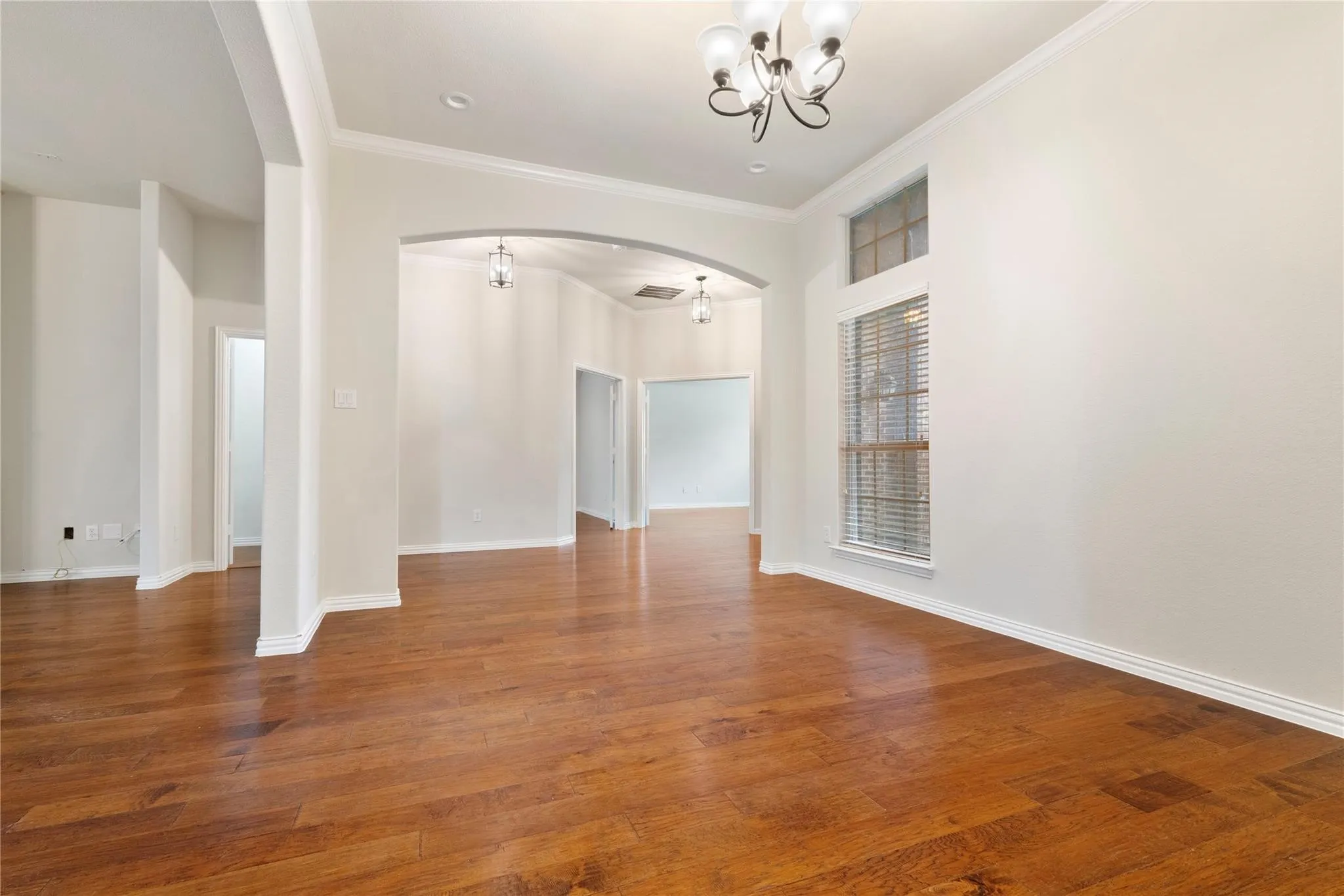 Single Family Residence For Rent in Dallas County , 4013 Dalton Drive, Rowlett, Texas 75089, 4 Bedroom, 4 Bathroom, 2 Garage spaces, 2,954 Sqft, built in 2012, mls#21305700, Real Estate Agent in Rowlett, Homes For Rent in Dallas county, Homes For Rent in Rowlett, Realtor in Rowlett Texas, Real Estate Brokerage Independent Realty Texas, Luminita Cordes Realtor