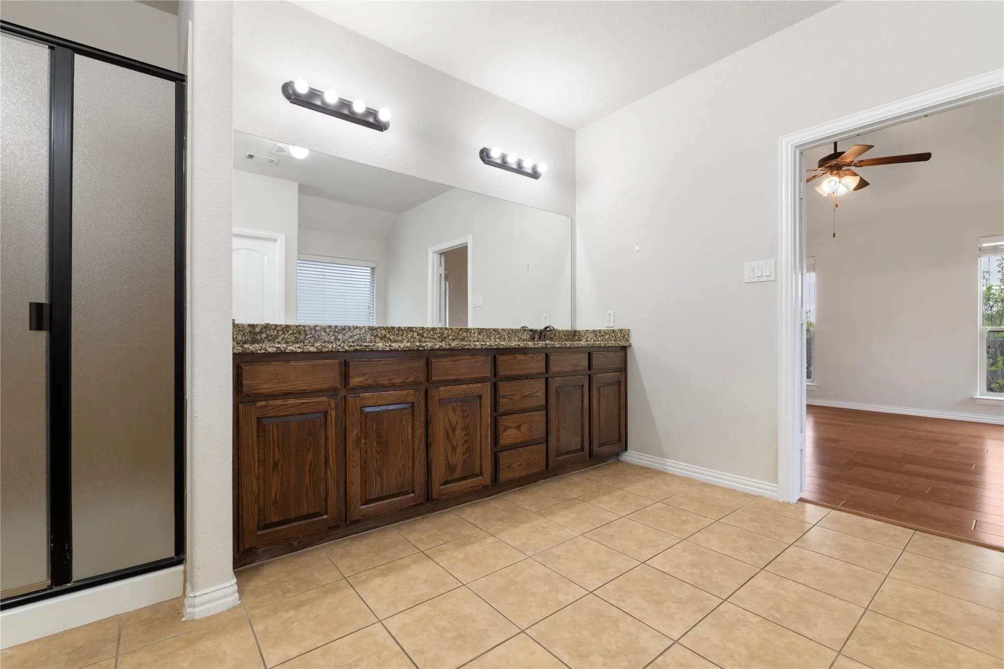 Single Family Residence For Rent in Dallas County , 4013 Dalton Drive, Rowlett, Texas 75089, 4 Bedroom, 4 Bathroom, 2 Garage spaces, 2,954 Sqft, built in 2012, mls#21305700, Real Estate Agent in Rowlett, Homes For Rent in Dallas county, Homes For Rent in Rowlett, Realtor in Rowlett Texas, Real Estate Brokerage Independent Realty Texas, Luminita Cordes Realtor