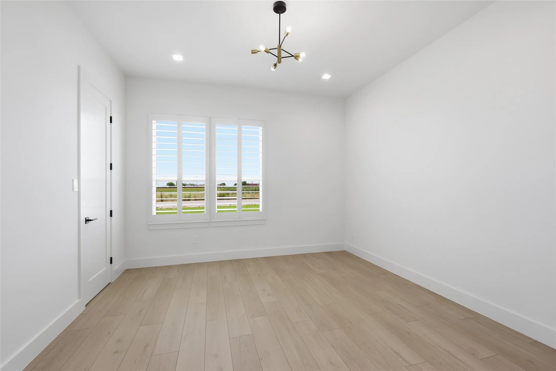 Bedroom (Main House)