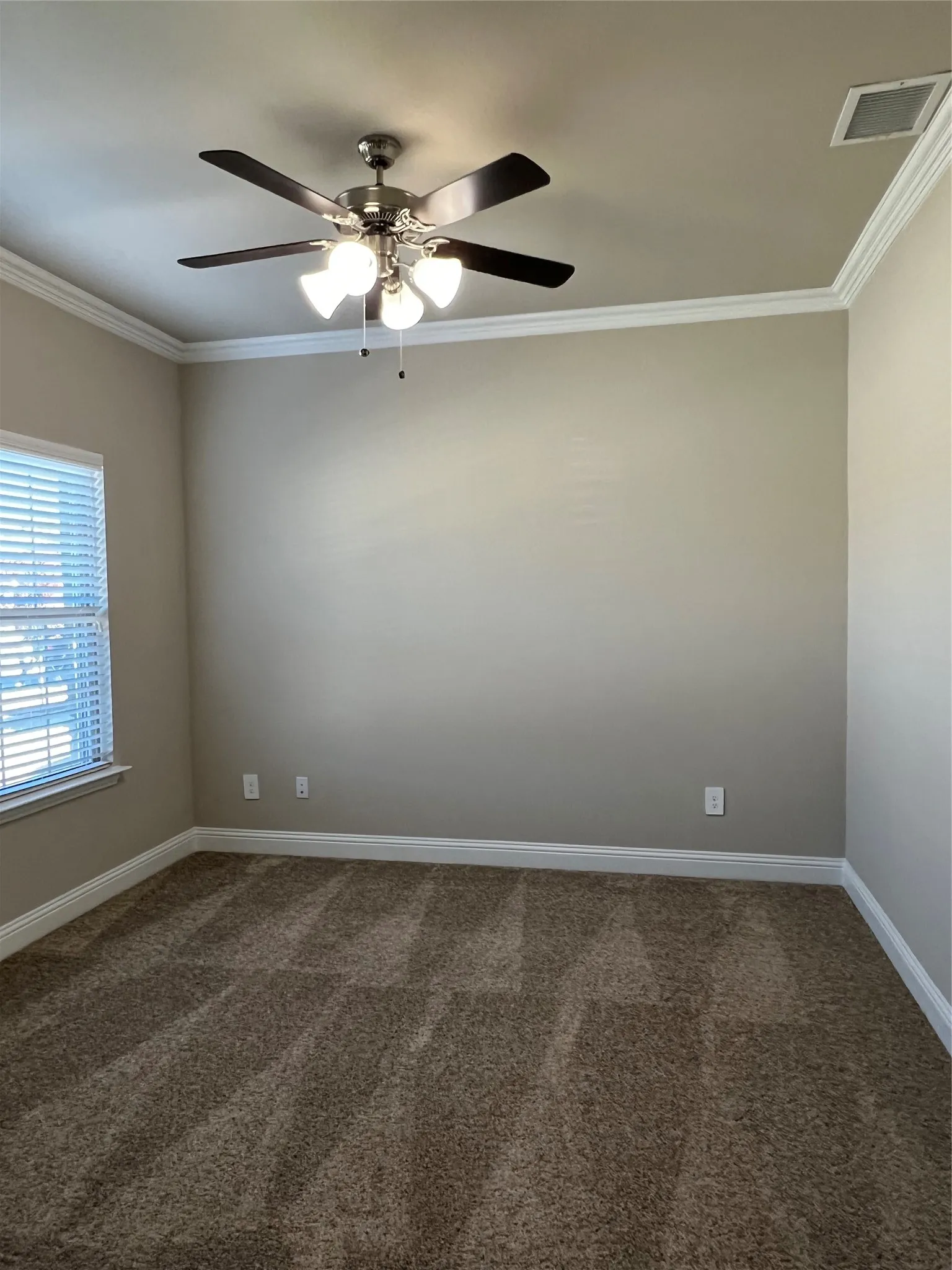Single Family Residence For Rent in Kaufman County , 639 Comal Drive, Crandall, Texas 75114, 3 Bedroom, 2 Bathroom, 2 Garage spaces, 1,812 Sqft, built in 2022, mls#21305715, Real Estate Agent in Crandall, Homes For Rent in Kaufman county, Homes For Rent in Crandall, Realtor in Crandall Texas, Real Estate Brokerage Independent Realty Texas, Luminita Cordes Realtor