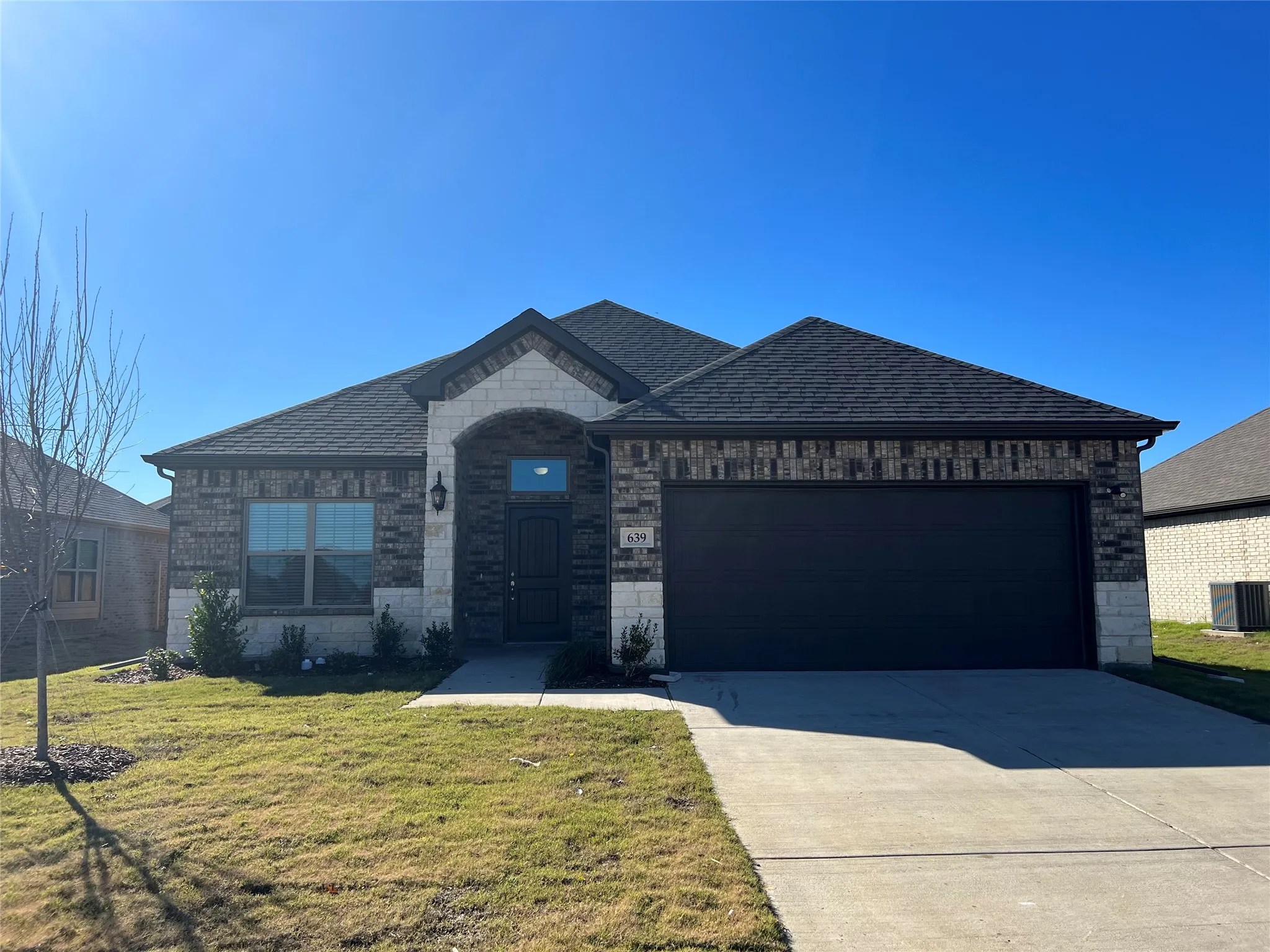 Single Family Residence For Rent in Kaufman County , 639 Comal Drive, Crandall, Texas 75114, 3 Bedroom, 2 Bathroom, 2 Garage spaces, 1,812 Sqft, built in 2022, mls#21305715, Real Estate Agent in Crandall, Homes For Rent in Kaufman county, Homes For Rent in Crandall, Realtor in Crandall Texas, Real Estate Brokerage Independent Realty Texas, Luminita Cordes Realtor