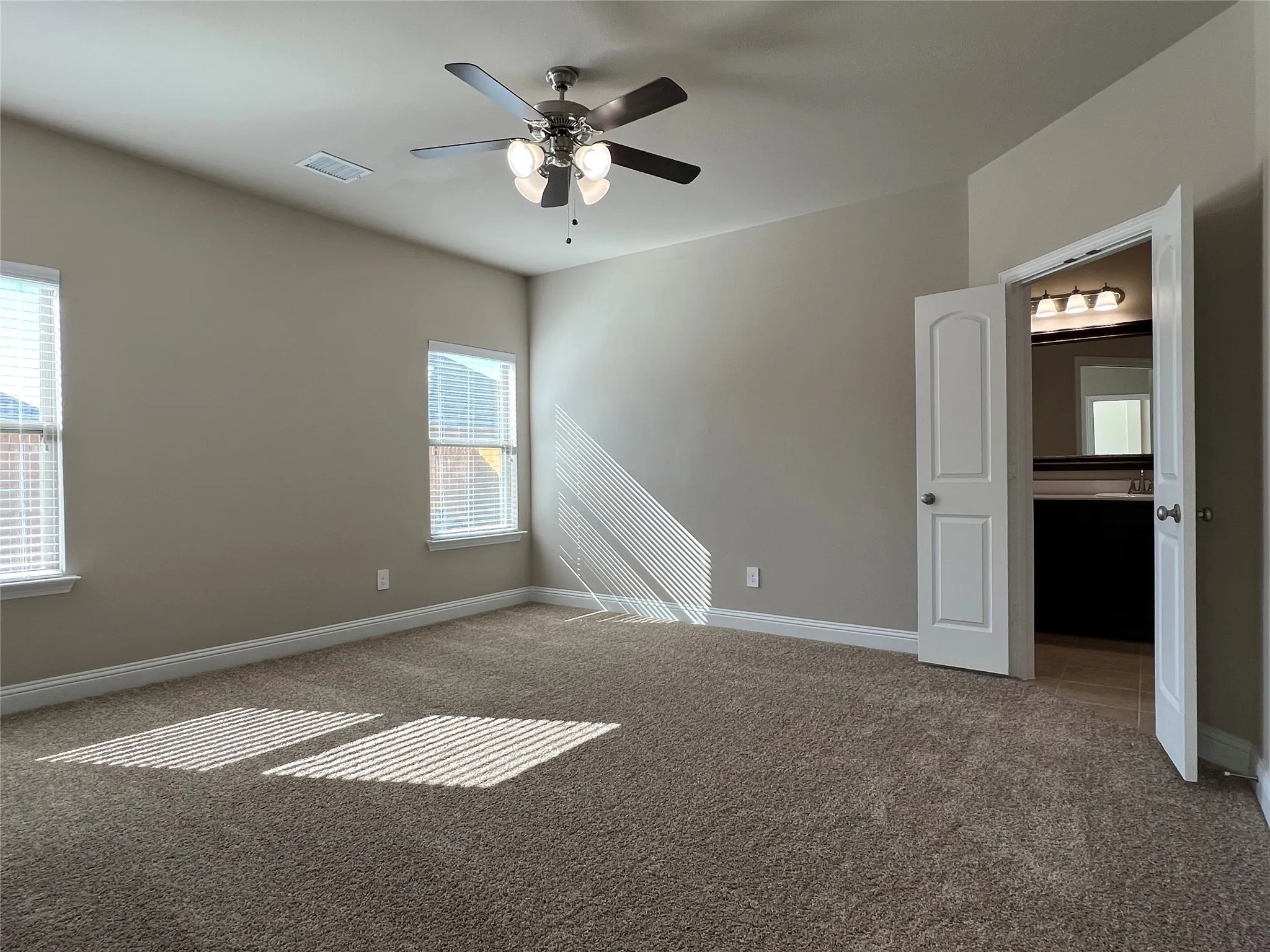 Single Family Residence For Rent in Kaufman County , 639 Comal Drive, Crandall, Texas 75114, 3 Bedroom, 2 Bathroom, 2 Garage spaces, 1,812 Sqft, built in 2022, mls#21305715, Real Estate Agent in Crandall, Homes For Rent in Kaufman county, Homes For Rent in Crandall, Realtor in Crandall Texas, Real Estate Brokerage Independent Realty Texas, Luminita Cordes Realtor
