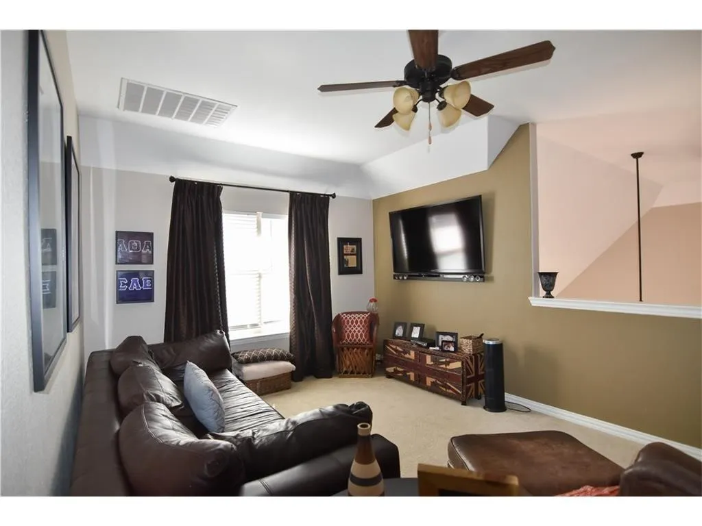 Single Family Residence For Rent in Collin County , 1708 Estacado Drive, Allen, Texas 75013, 3 Bedroom, 3 Bathroom, 2 Garage spaces, 2,088 Sqft, built in 2011, mls#21305724, Real Estate Agent in Allen, Homes For Rent in Collin county, Homes For Rent in Allen, Realtor in Allen Texas, Real Estate Brokerage Independent Realty Texas, Luminita Cordes Realtor