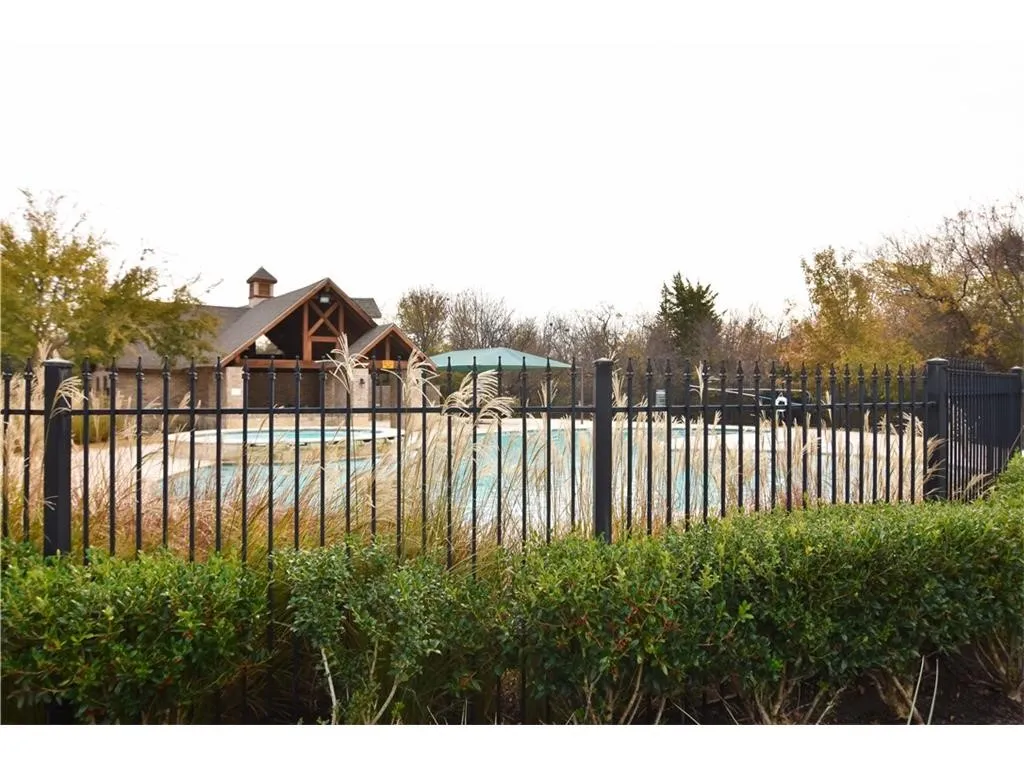 Single Family Residence For Rent in Collin County , 1708 Estacado Drive, Allen, Texas 75013, 3 Bedroom, 3 Bathroom, 2 Garage spaces, 2,088 Sqft, built in 2011, mls#21305724, Real Estate Agent in Allen, Homes For Rent in Collin county, Homes For Rent in Allen, Realtor in Allen Texas, Real Estate Brokerage Independent Realty Texas, Luminita Cordes Realtor