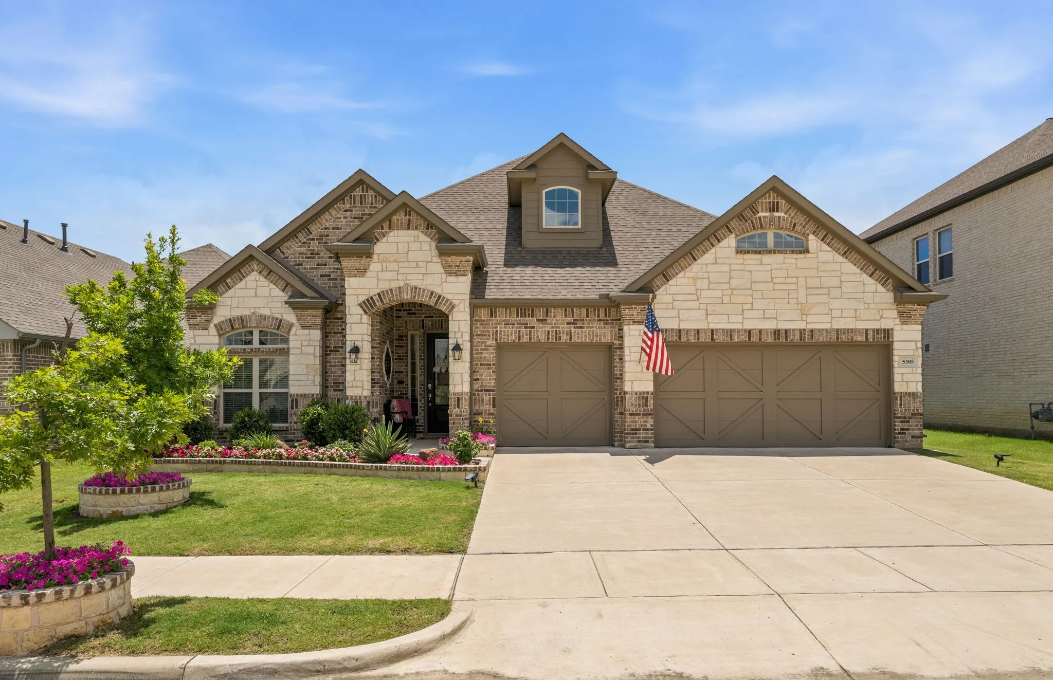 3 Car Garage