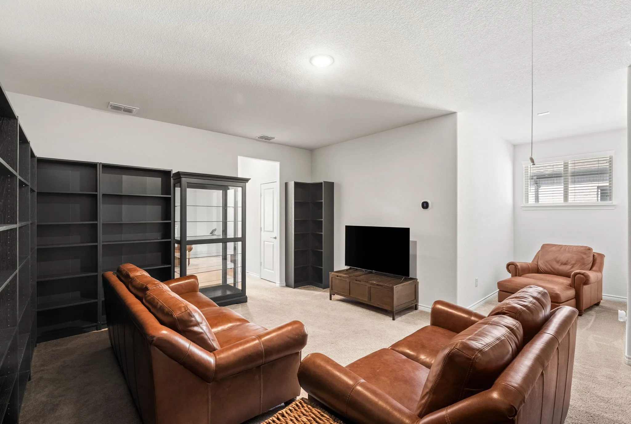 Single Family Residence For Sale in Denton County , 5305 Brazos Lane, Denton, Texas 76226, 4 Bedroom, 3 Bathroom, 3 Garage spaces, 3,003 Sqft, built in 2020, mls#21305219, Real Estate Agent in Denton, Homes For Sale in Denton county, Homes For Sale in Denton, Realtor in Denton Texas, Real Estate Brokerage Independent Realty Texas, Luminita Cordes Realtor