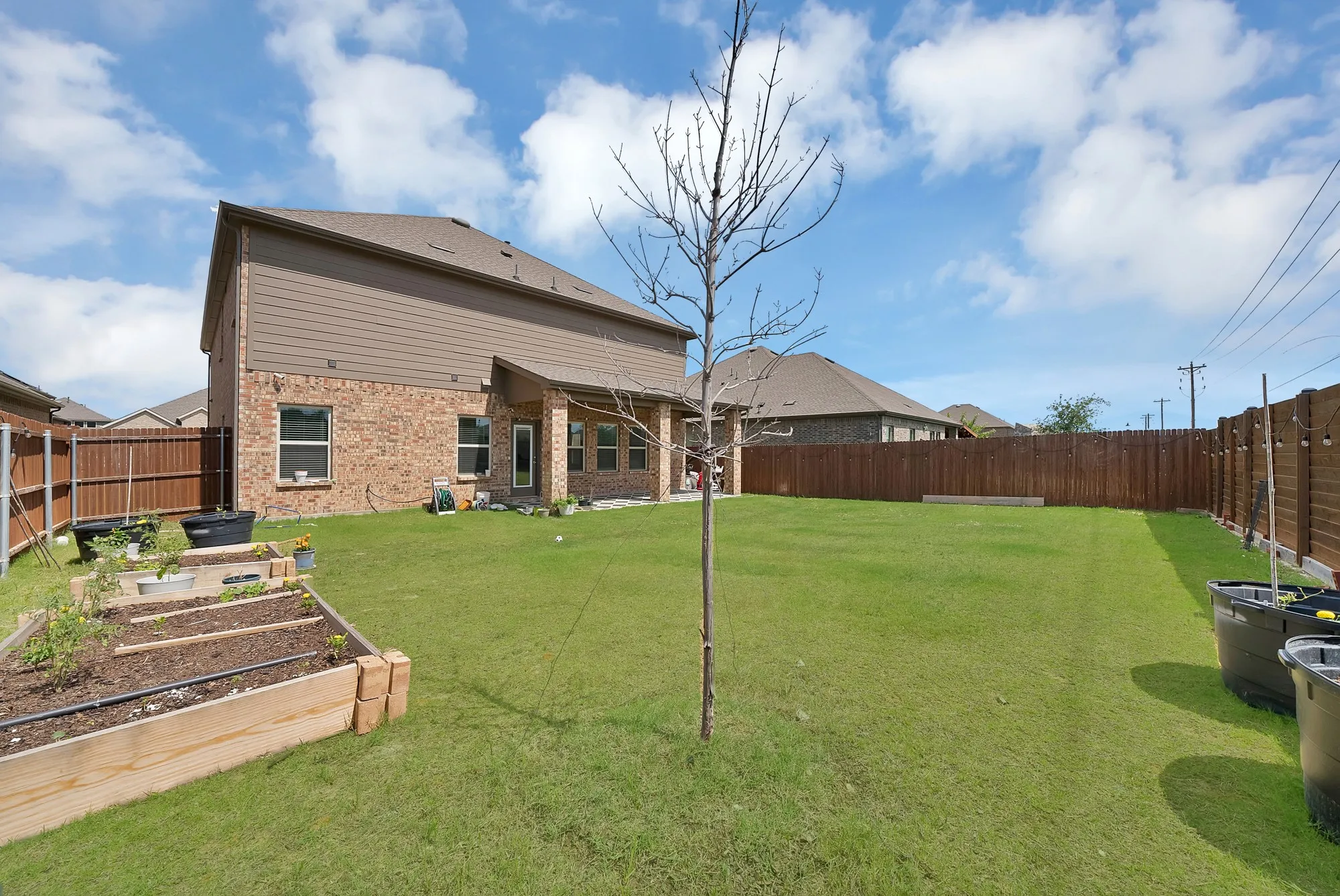 Single Family Residence For Sale in Denton County , 3813 Silver City Avenue, Aubrey, Texas 76227, 5 Bedroom, 4 Bathroom, 2 Garage spaces, 3,401 Sqft, built in 2023, mls#21300033, Real Estate Agent in Aubrey, Homes For Sale in Denton county, Homes For Sale in Aubrey, Realtor in Aubrey Texas, Real Estate Brokerage Independent Realty Texas, Luminita Cordes Realtor