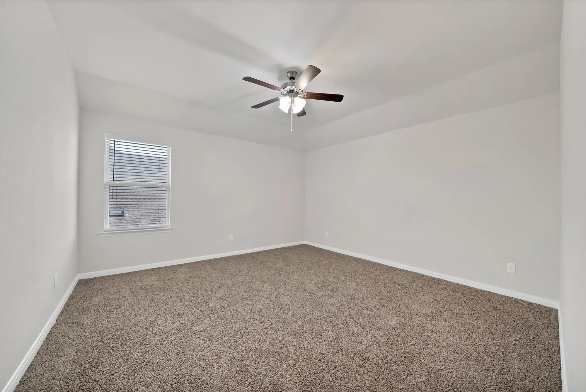 Single Family Residence For Sale in Denton County , 3813 Silver City Avenue, Aubrey, Texas 76227, 5 Bedroom, 4 Bathroom, 2 Garage spaces, 3,401 Sqft, built in 2023, mls#21300033, Real Estate Agent in Aubrey, Homes For Sale in Denton county, Homes For Sale in Aubrey, Realtor in Aubrey Texas, Real Estate Brokerage Independent Realty Texas, Luminita Cordes Realtor