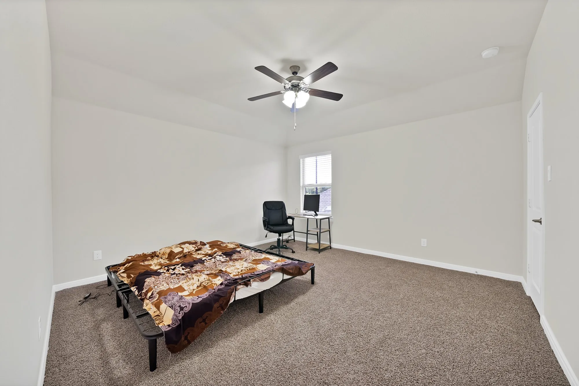 Single Family Residence For Sale in Denton County , 3813 Silver City Avenue, Aubrey, Texas 76227, 5 Bedroom, 4 Bathroom, 2 Garage spaces, 3,401 Sqft, built in 2023, mls#21300033, Real Estate Agent in Aubrey, Homes For Sale in Denton county, Homes For Sale in Aubrey, Realtor in Aubrey Texas, Real Estate Brokerage Independent Realty Texas, Luminita Cordes Realtor