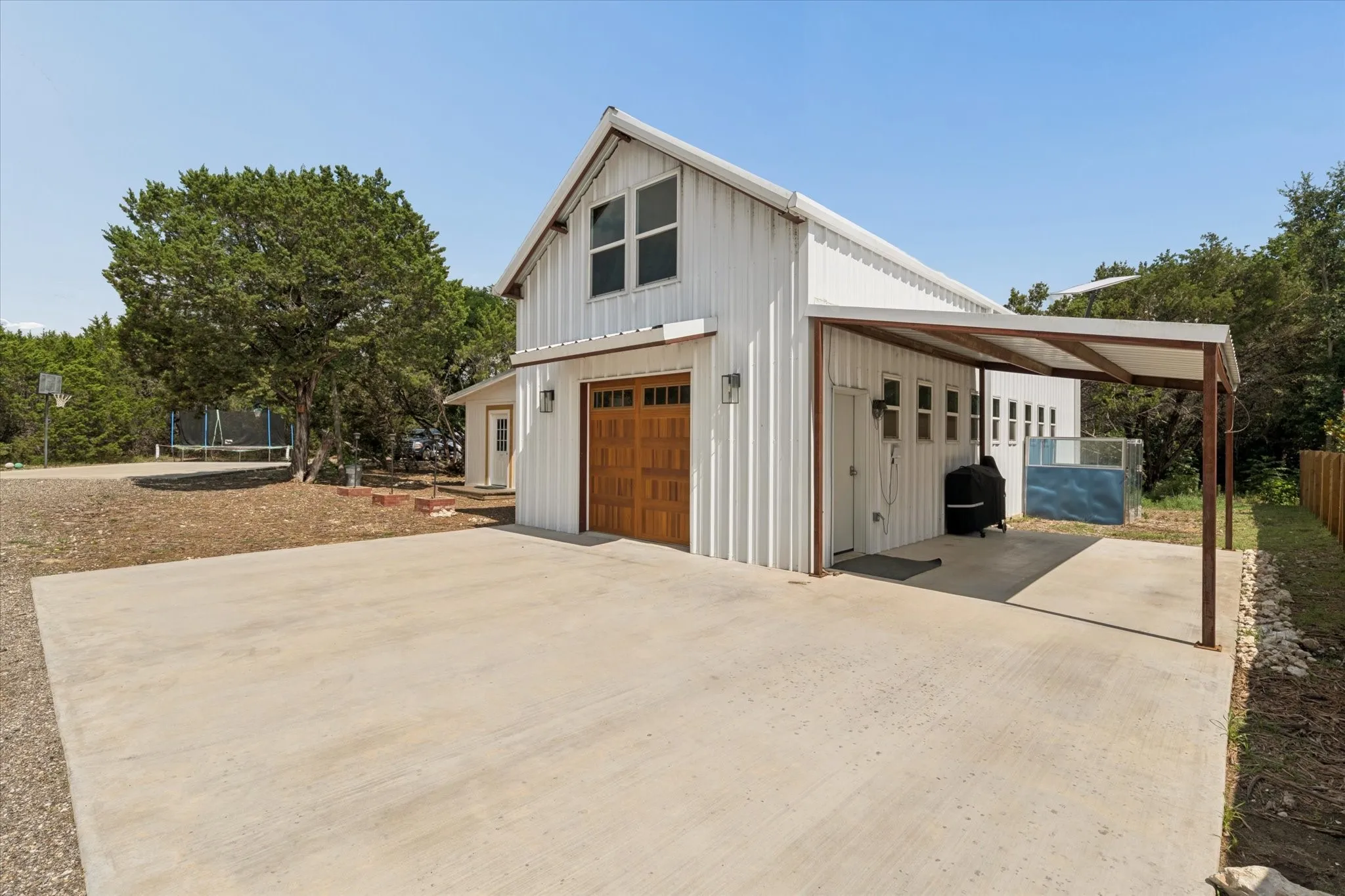 Single Family Residence For Sale in Mc Lennan County , 286 Benevolence Way, China Spring, Texas 76633, 4 Bedroom, 3 Bathroom, Garage spaces, 2,716 Sqft, built in 2003, mls#21304255, Real Estate Agent in China Spring, Homes For Sale in Mc Lennan county, Homes For Sale in China Spring, Realtor in China Spring Texas, Real Estate Brokerage Independent Realty Texas, Luminita Cordes Realtor