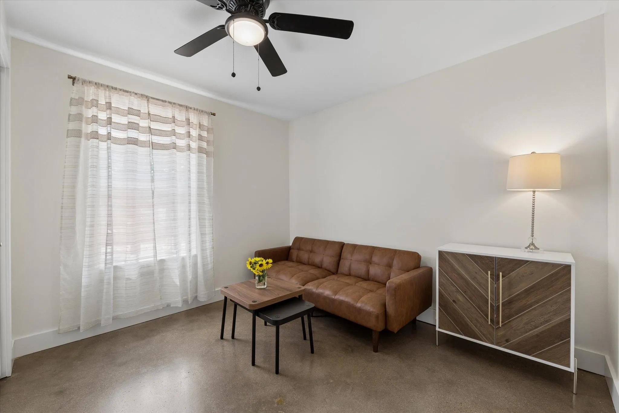 Single Family Residence For Sale in Mc Lennan County , 286 Benevolence Way, China Spring, Texas 76633, 4 Bedroom, 3 Bathroom, Garage spaces, 2,716 Sqft, built in 2003, mls#21304255, Real Estate Agent in China Spring, Homes For Sale in Mc Lennan county, Homes For Sale in China Spring, Realtor in China Spring Texas, Real Estate Brokerage Independent Realty Texas, Luminita Cordes Realtor