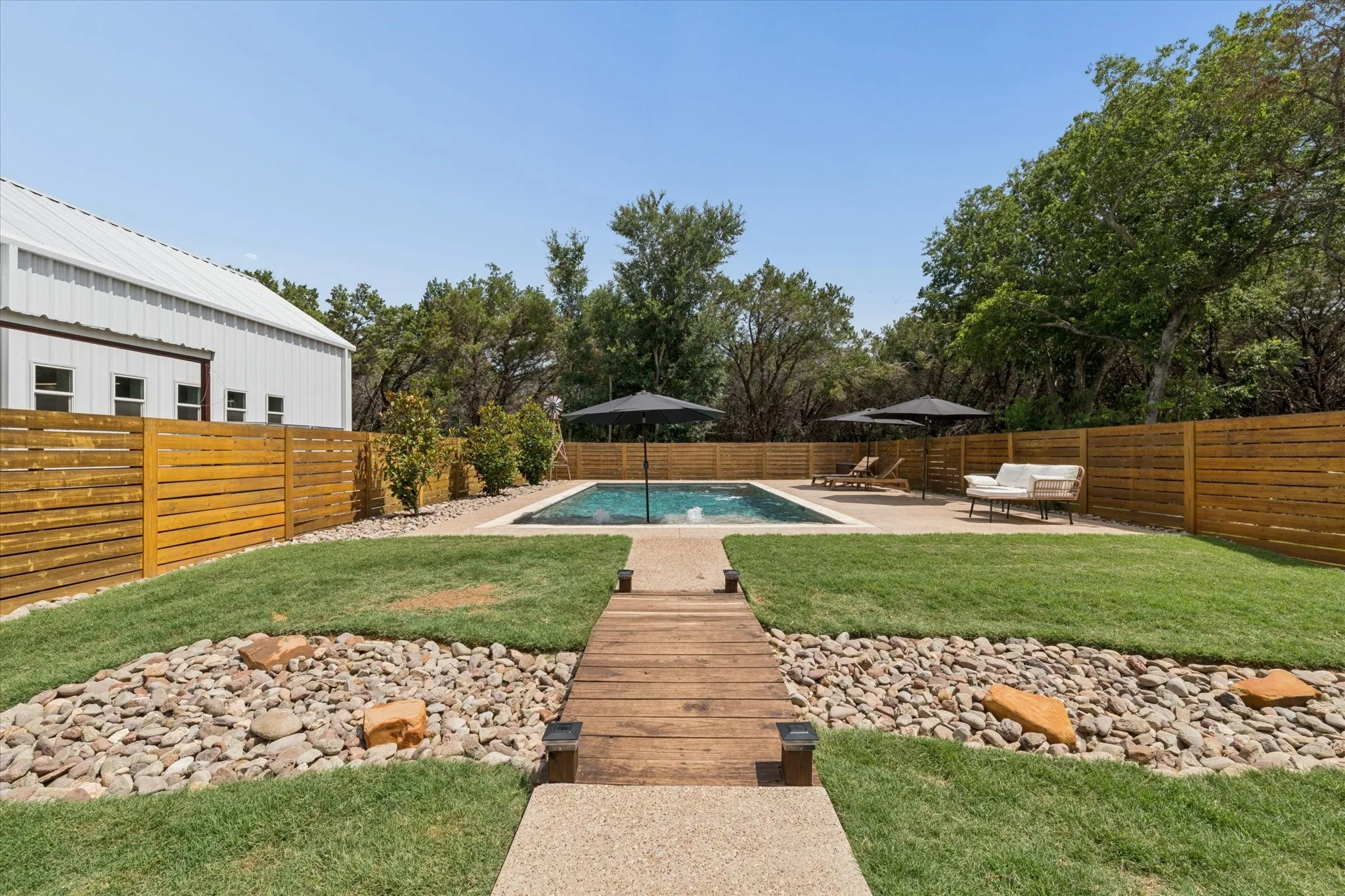 Single Family Residence For Sale in Mc Lennan County , 286 Benevolence Way, China Spring, Texas 76633, 4 Bedroom, 3 Bathroom, Garage spaces, 2,716 Sqft, built in 2003, mls#21304255, Real Estate Agent in China Spring, Homes For Sale in Mc Lennan county, Homes For Sale in China Spring, Realtor in China Spring Texas, Real Estate Brokerage Independent Realty Texas, Luminita Cordes Realtor