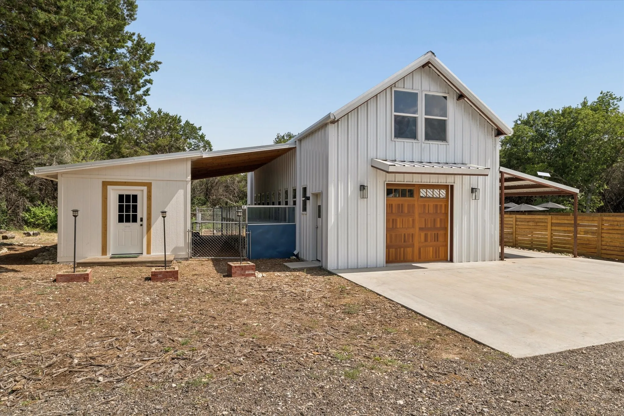 Single Family Residence For Sale in Mc Lennan County , 286 Benevolence Way, China Spring, Texas 76633, 4 Bedroom, 3 Bathroom, Garage spaces, 2,716 Sqft, built in 2003, mls#21304255, Real Estate Agent in China Spring, Homes For Sale in Mc Lennan county, Homes For Sale in China Spring, Realtor in China Spring Texas, Real Estate Brokerage Independent Realty Texas, Luminita Cordes Realtor