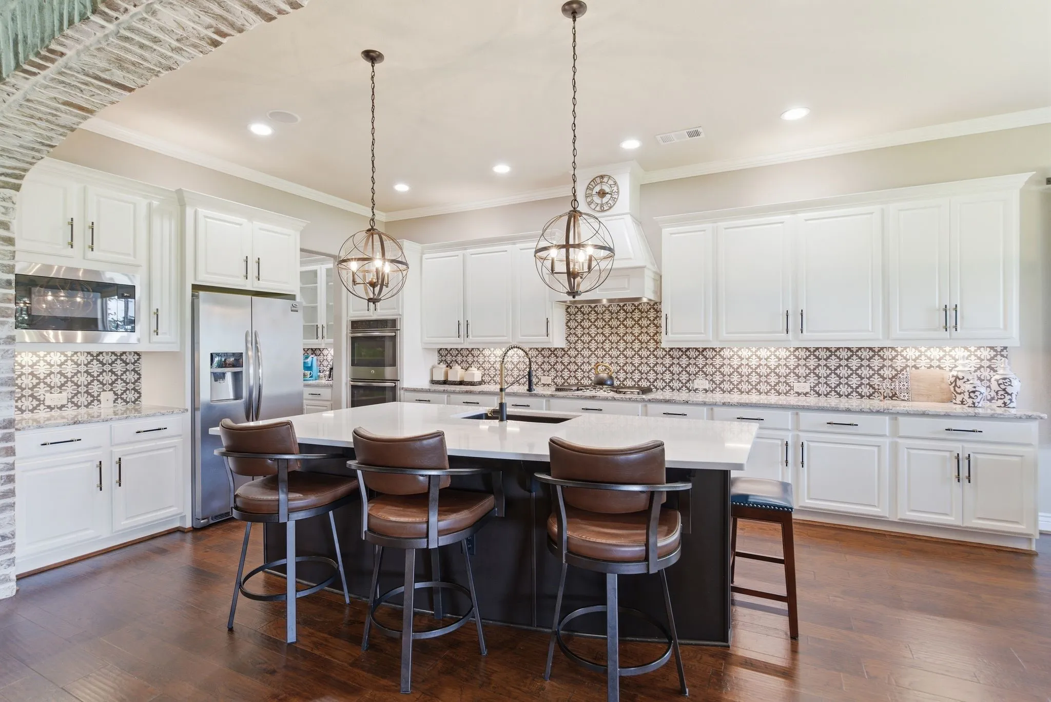 Single Family Residence For Sale in Denton County , 8713 Gardenia Drive, Denton, Texas 76207, 2 Bedroom, 3 Bathroom, 3 Garage spaces, 2,952 Sqft, built in 2015, mls#21258049, Real Estate Agent in Denton, Homes For Sale in Denton county, Homes For Sale in Denton, Realtor in Denton Texas, Real Estate Brokerage Independent Realty Texas, Luminita Cordes Realtor
