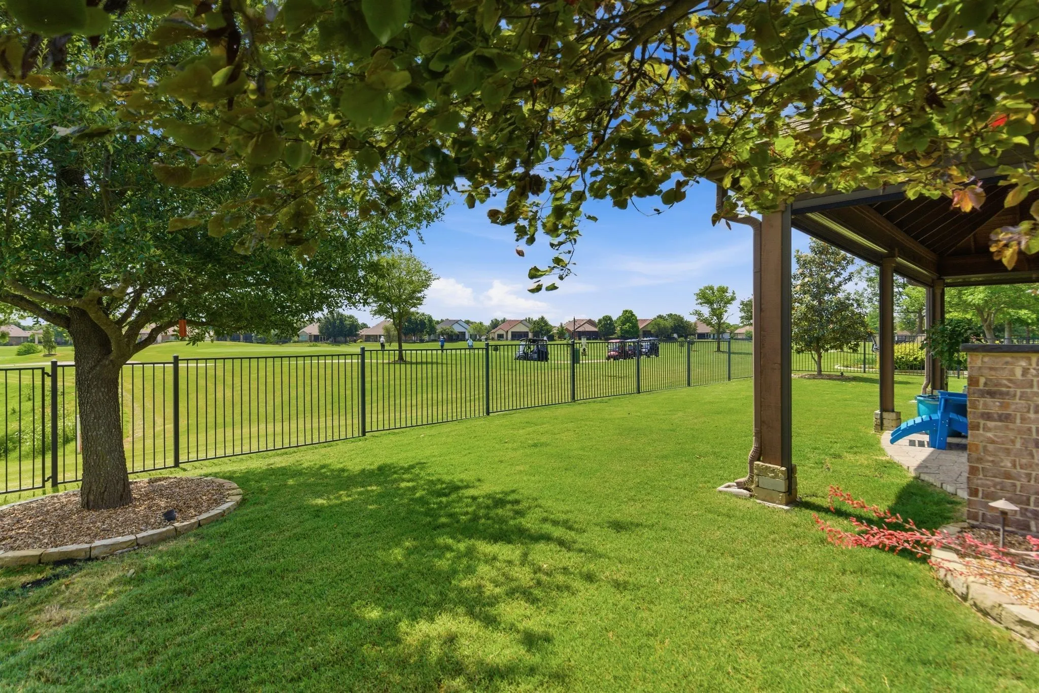 Single Family Residence For Sale in Denton County , 8713 Gardenia Drive, Denton, Texas 76207, 2 Bedroom, 3 Bathroom, 3 Garage spaces, 2,952 Sqft, built in 2015, mls#21258049, Real Estate Agent in Denton, Homes For Sale in Denton county, Homes For Sale in Denton, Realtor in Denton Texas, Real Estate Brokerage Independent Realty Texas, Luminita Cordes Realtor
