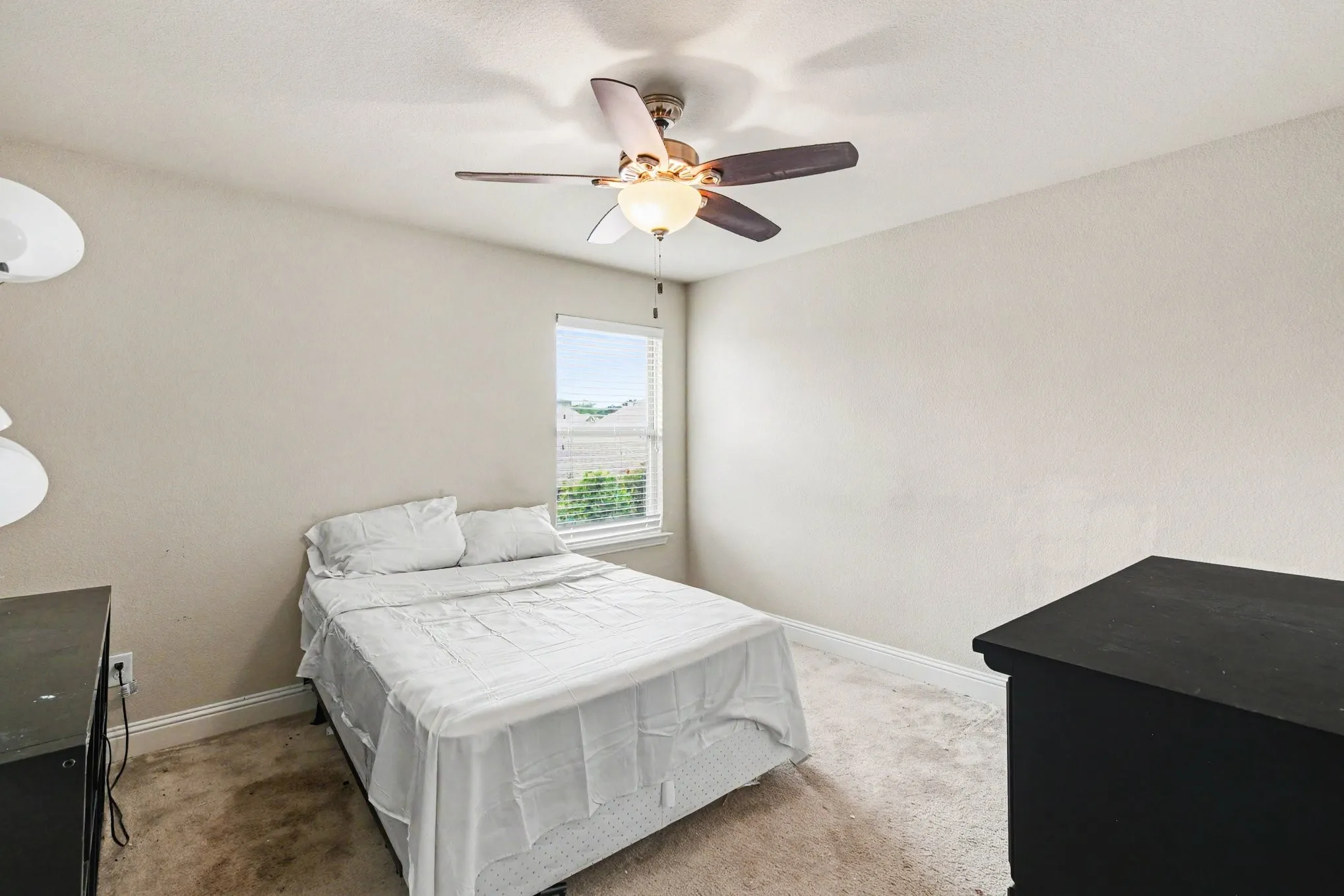 Single Family Residence For Sale in Johnson County , 233 Hawks Ridge Trail, Burleson, Texas 76028, 4 Bedroom, 3 Bathroom, 2 Garage spaces, 3,385 Sqft, built in 2014, mls#21303709, Real Estate Agent in Burleson, Homes For Sale in Johnson county, Homes For Sale in Burleson, Realtor in Burleson Texas, Real Estate Brokerage Independent Realty Texas, Luminita Cordes Realtor